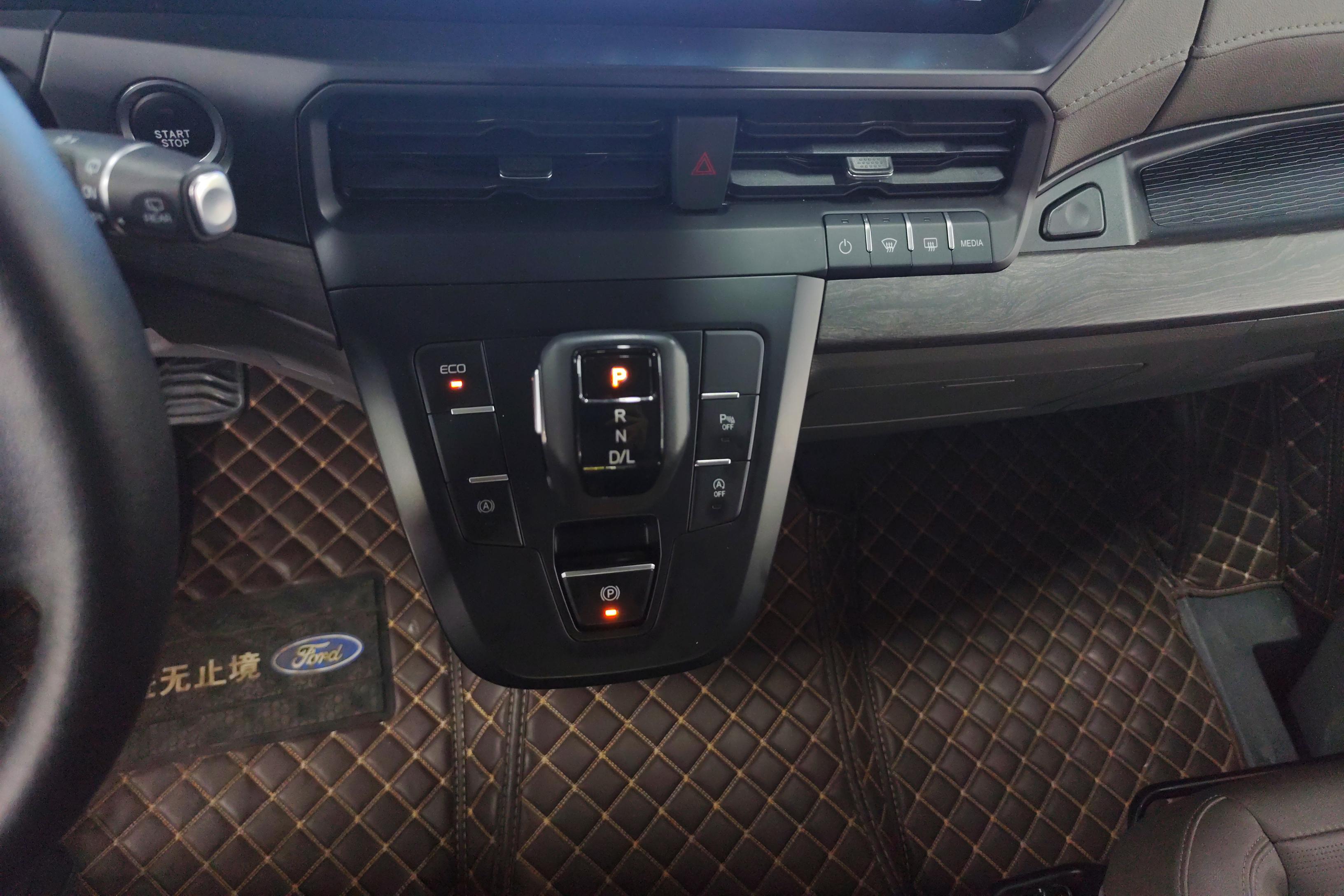 Ford Tourneo 2023 #17 Ford Tourneo 2023 car image #17