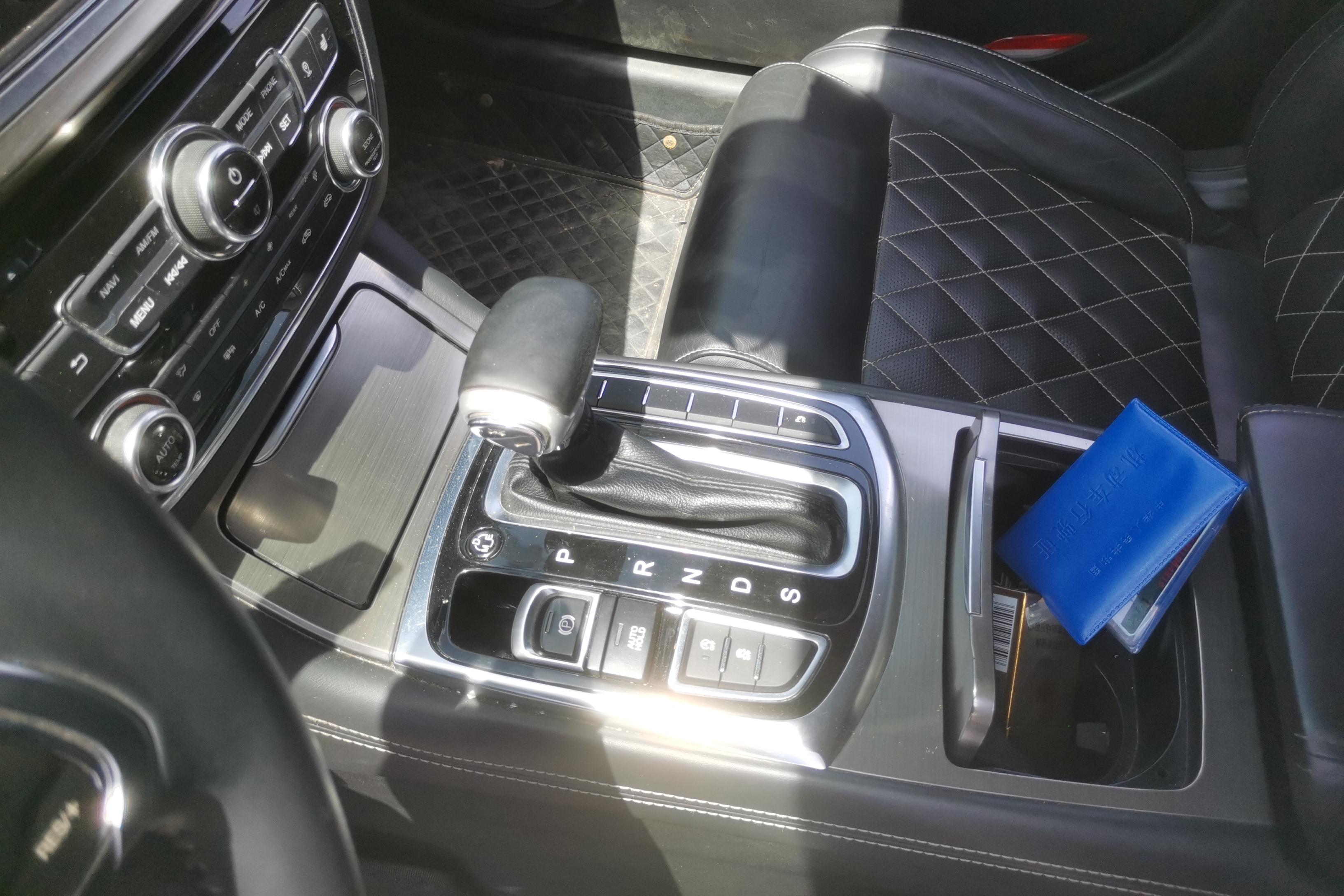 GAC Trumpchi GA8 2018 #17 GAC Trumpchi GA8 2018 car image #17