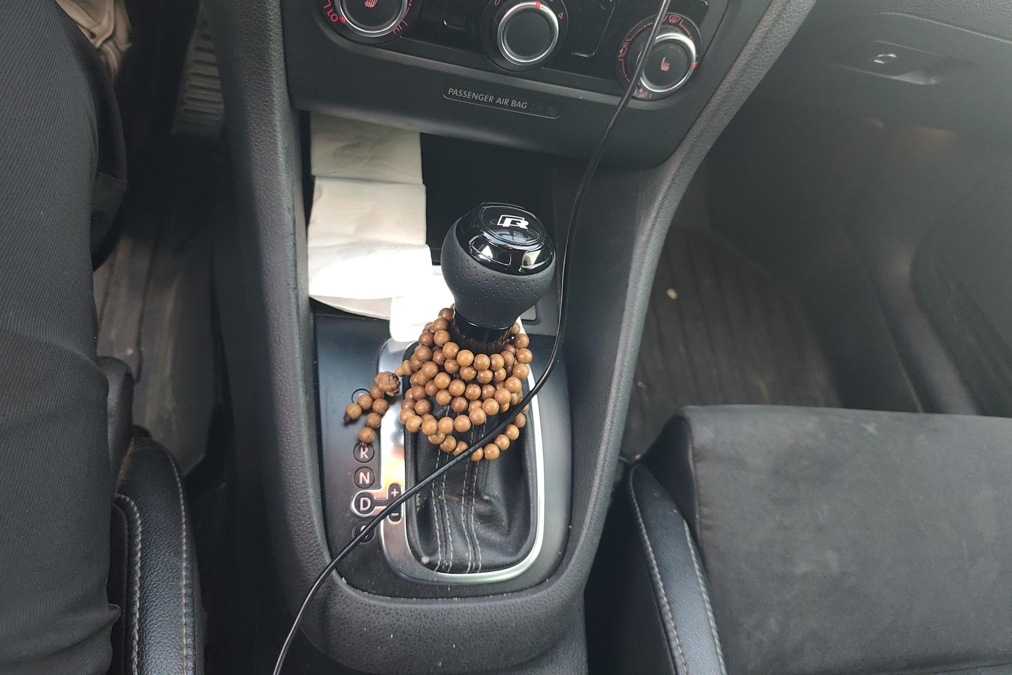 Volkswagen Gol 2011 car image #17