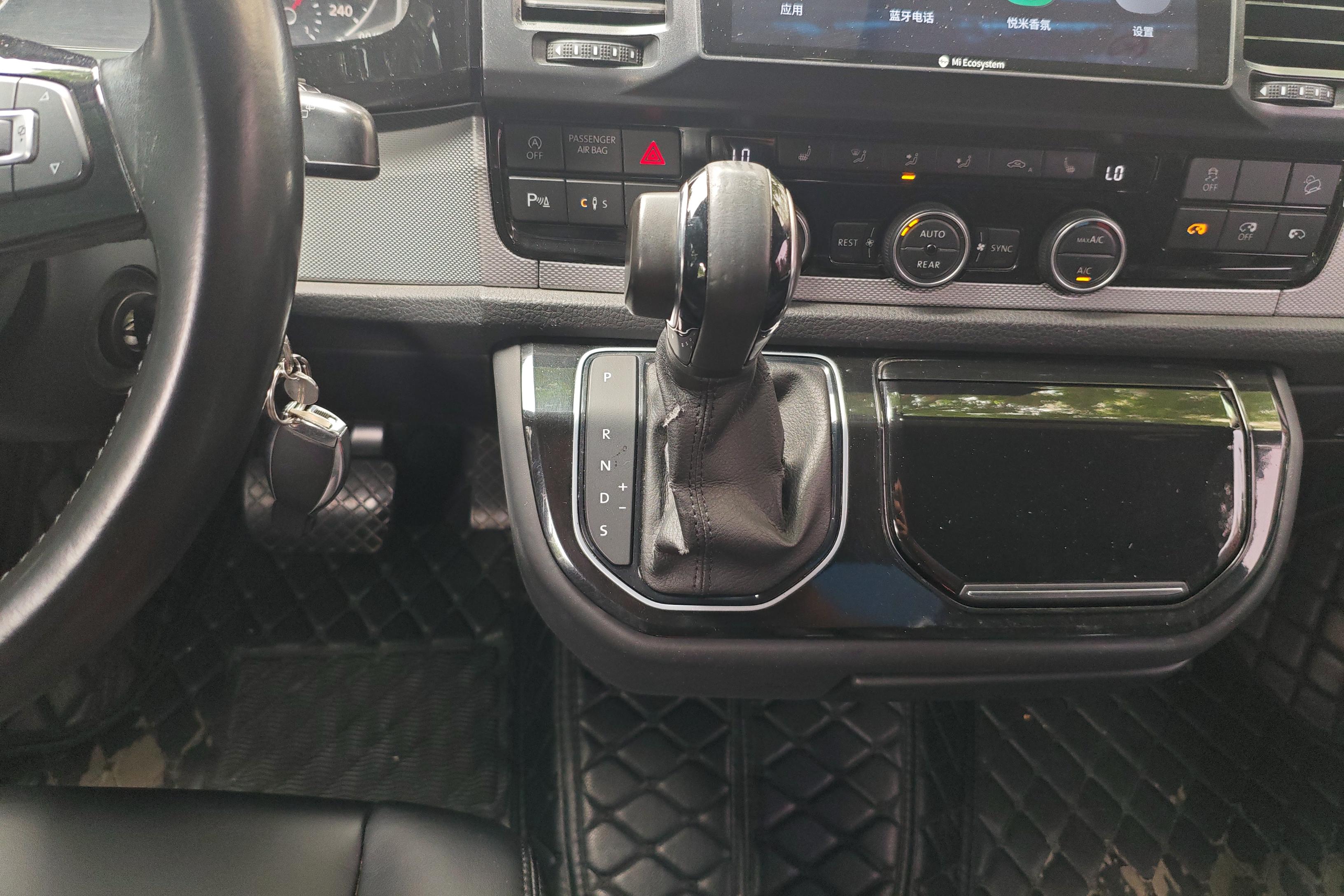 Volkswagen Multivan 2017 #17 Volkswagen Multivan 2017 imagem de carro #17