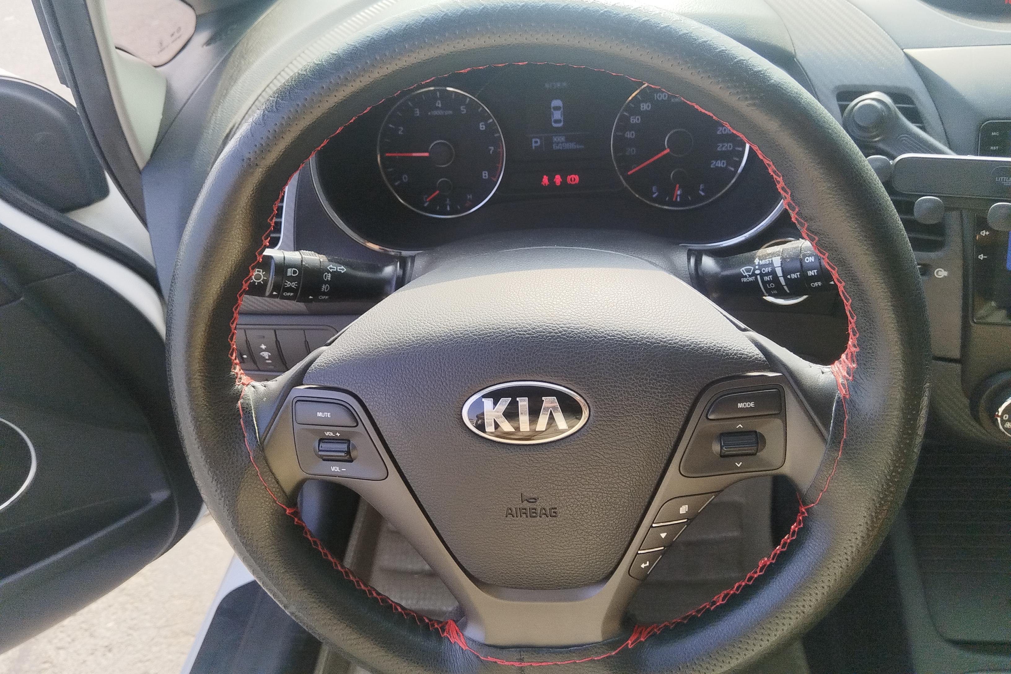 Kia Forte Koup 2014 car image #17