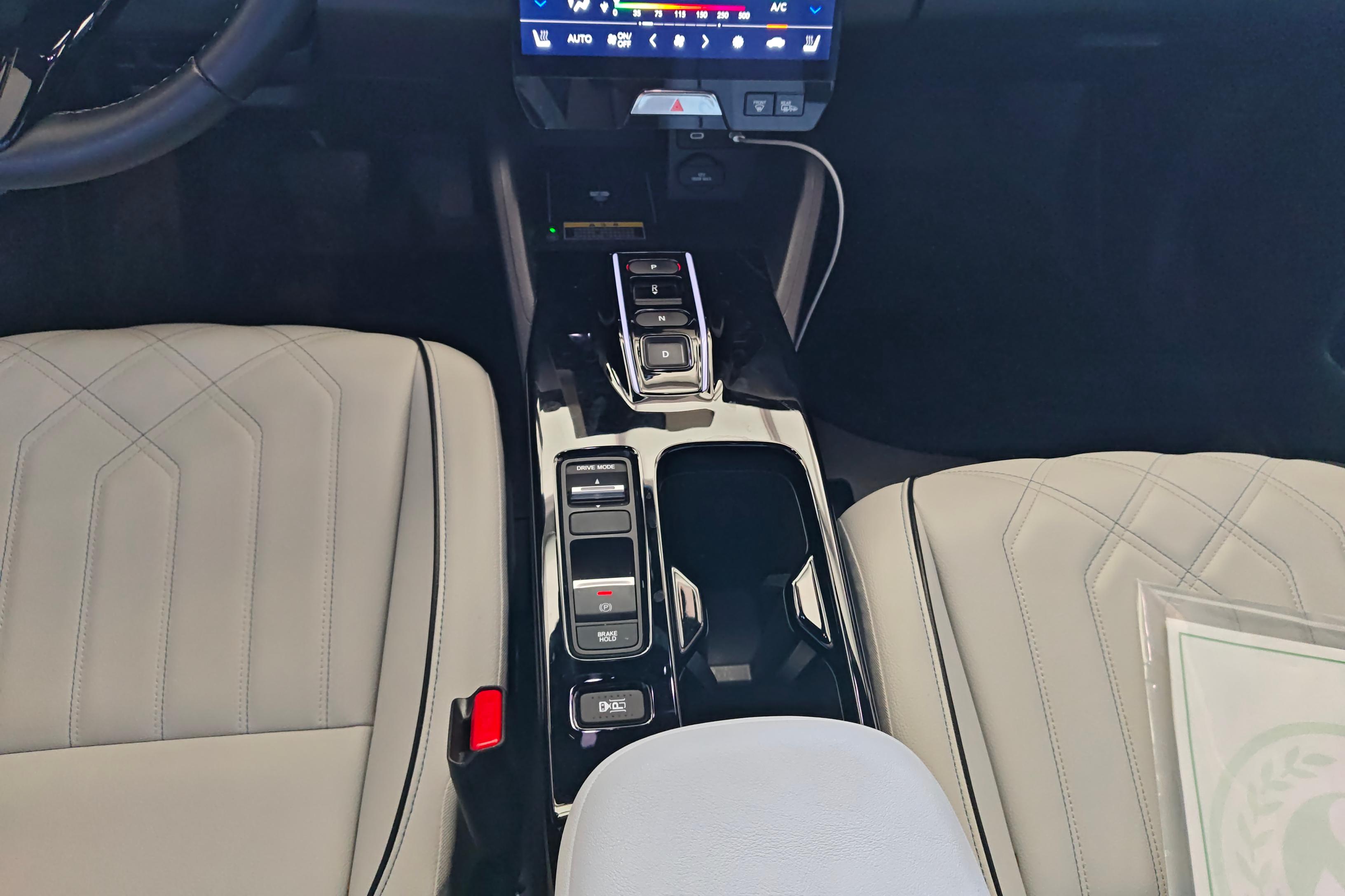 Honda e:NS1 2024 #17 Honda e:NS1 2024 car image #17