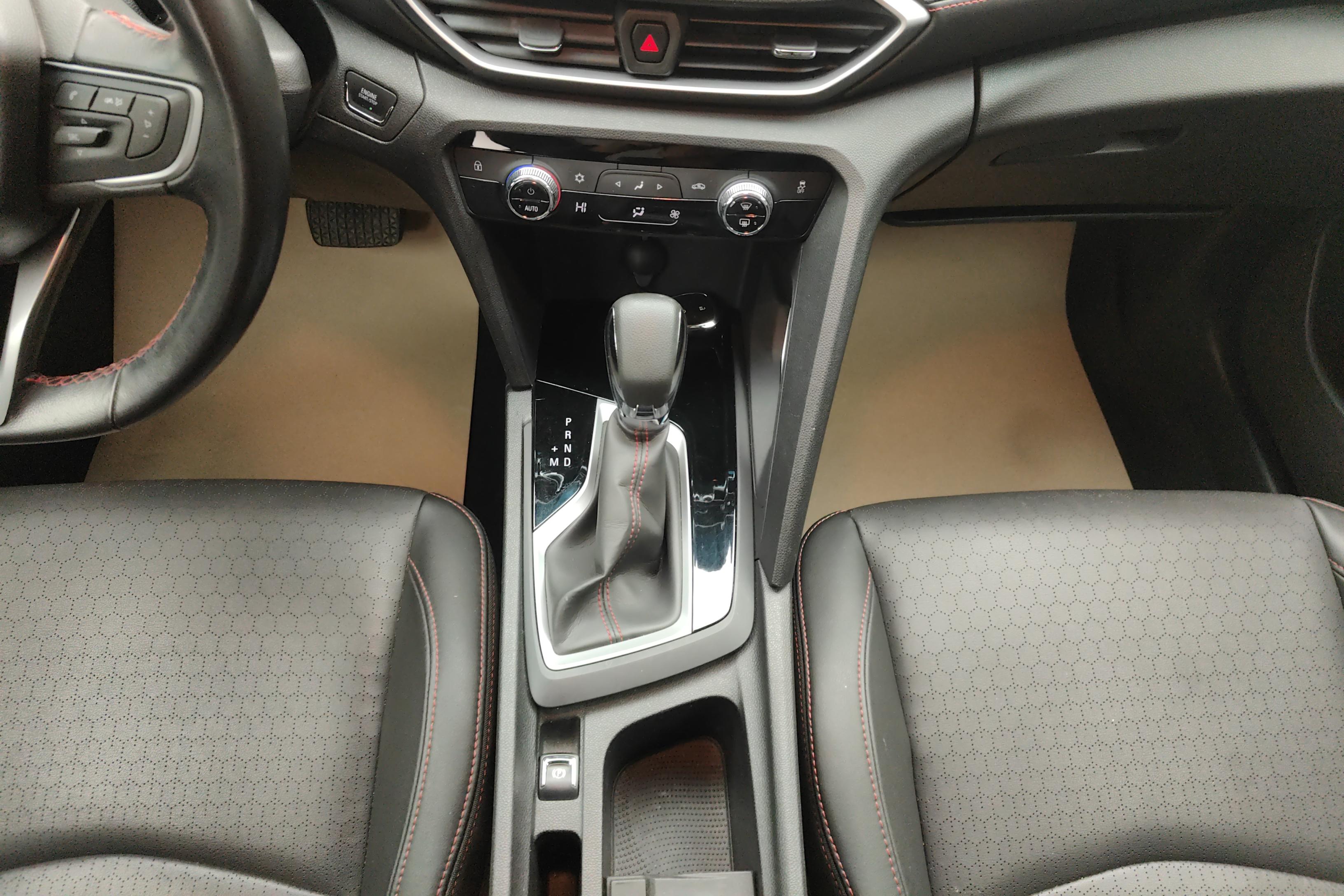 Chevrolet Orlando 2020 #17 Chevrolet Orlando 2020 car image #17