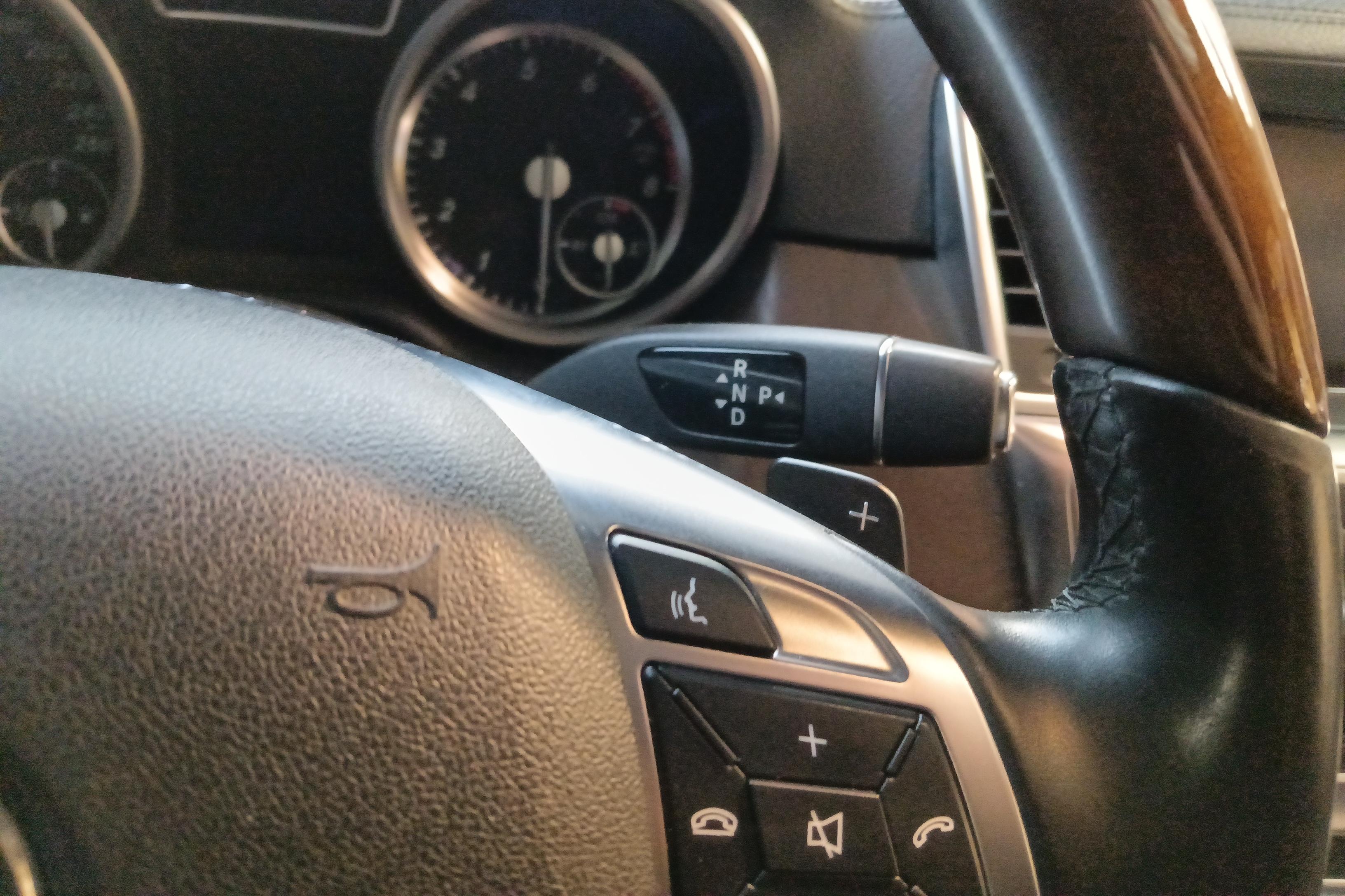 Mercedes-Benz GL Class 2015 #17 Mercedes-Benz GL Class 2015 car image #17