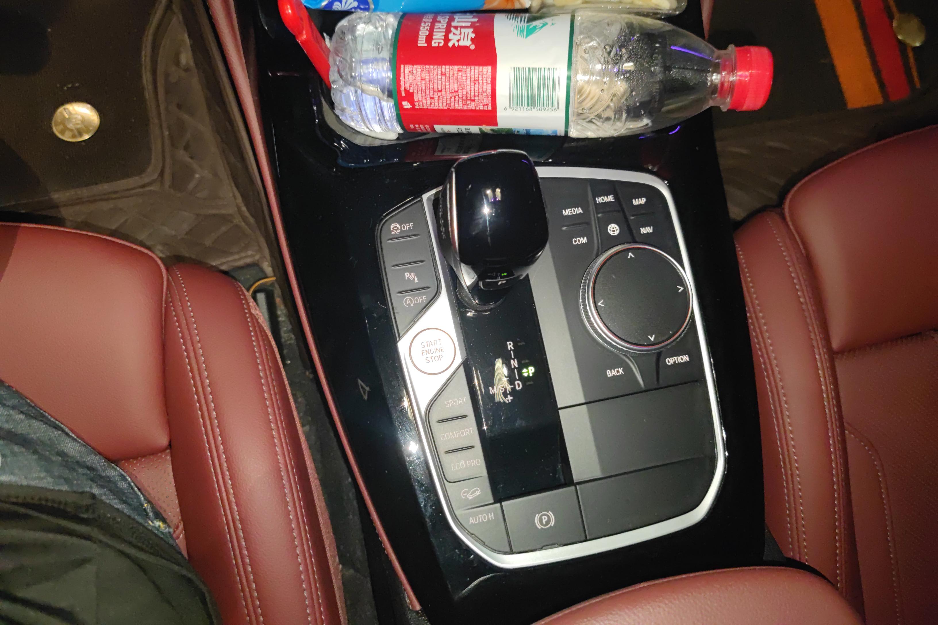 BMW X4 M40i 2021 #17 BMW X4 M40i 2021 car image #17