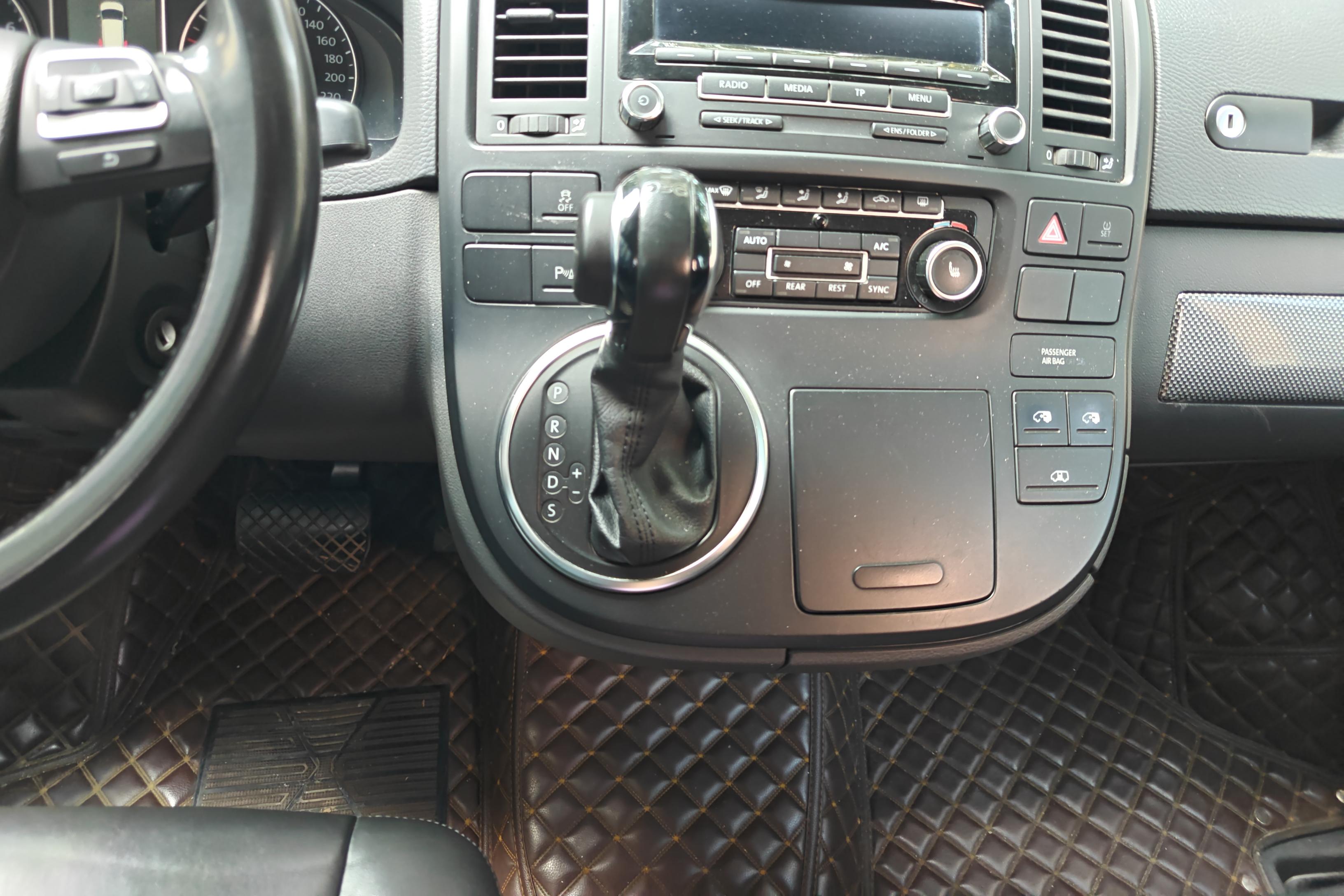 Volkswagen Multivan 2014 #17 Volkswagen Multivan 2014 imagem de carro #17