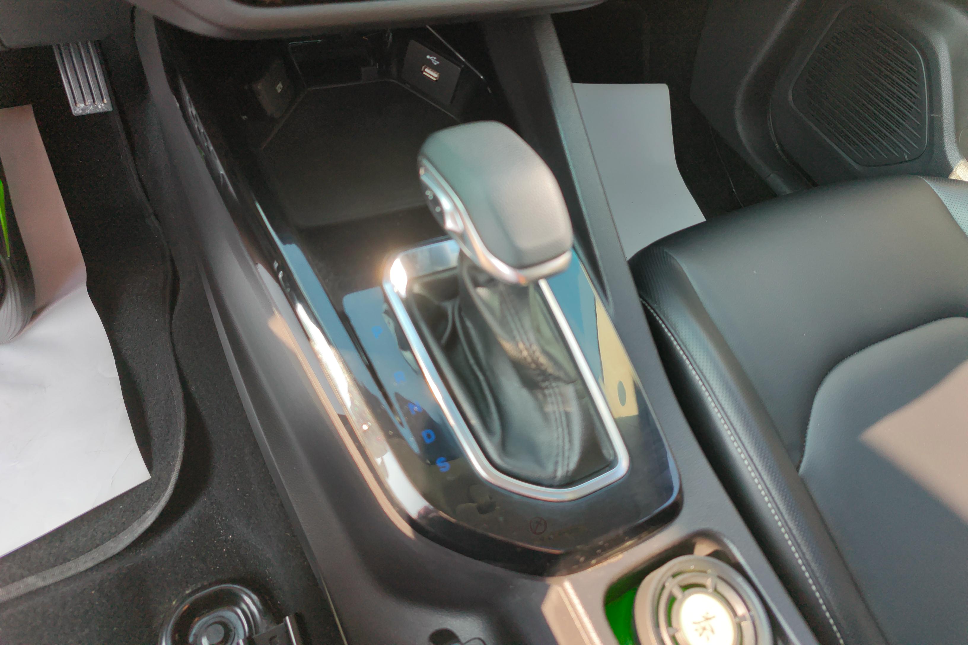 Ford Escort 2021 car image #17