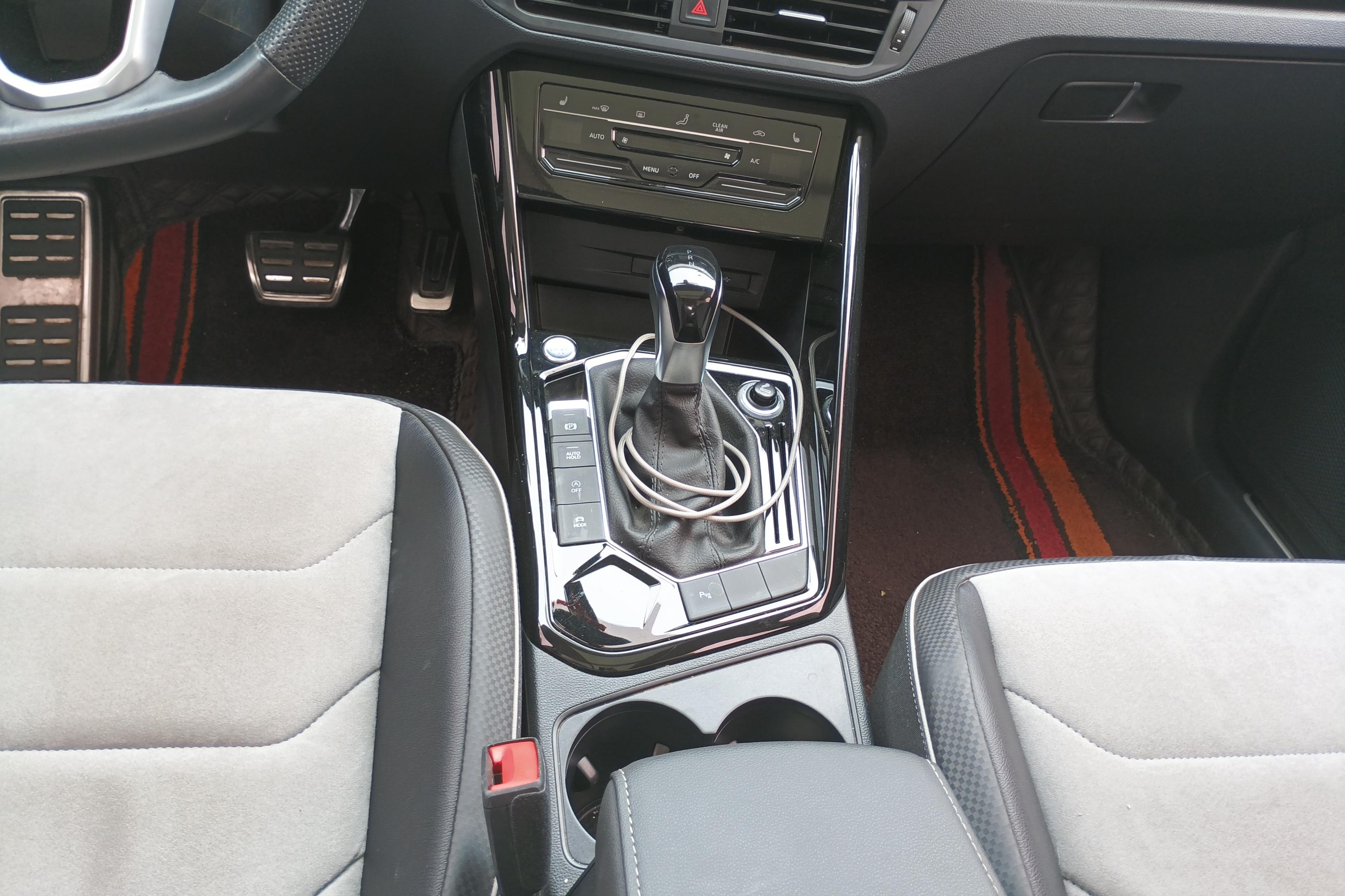 Volkswagen Tayron X 2022 #17 Volkswagen Tayron X 2022 car image #17