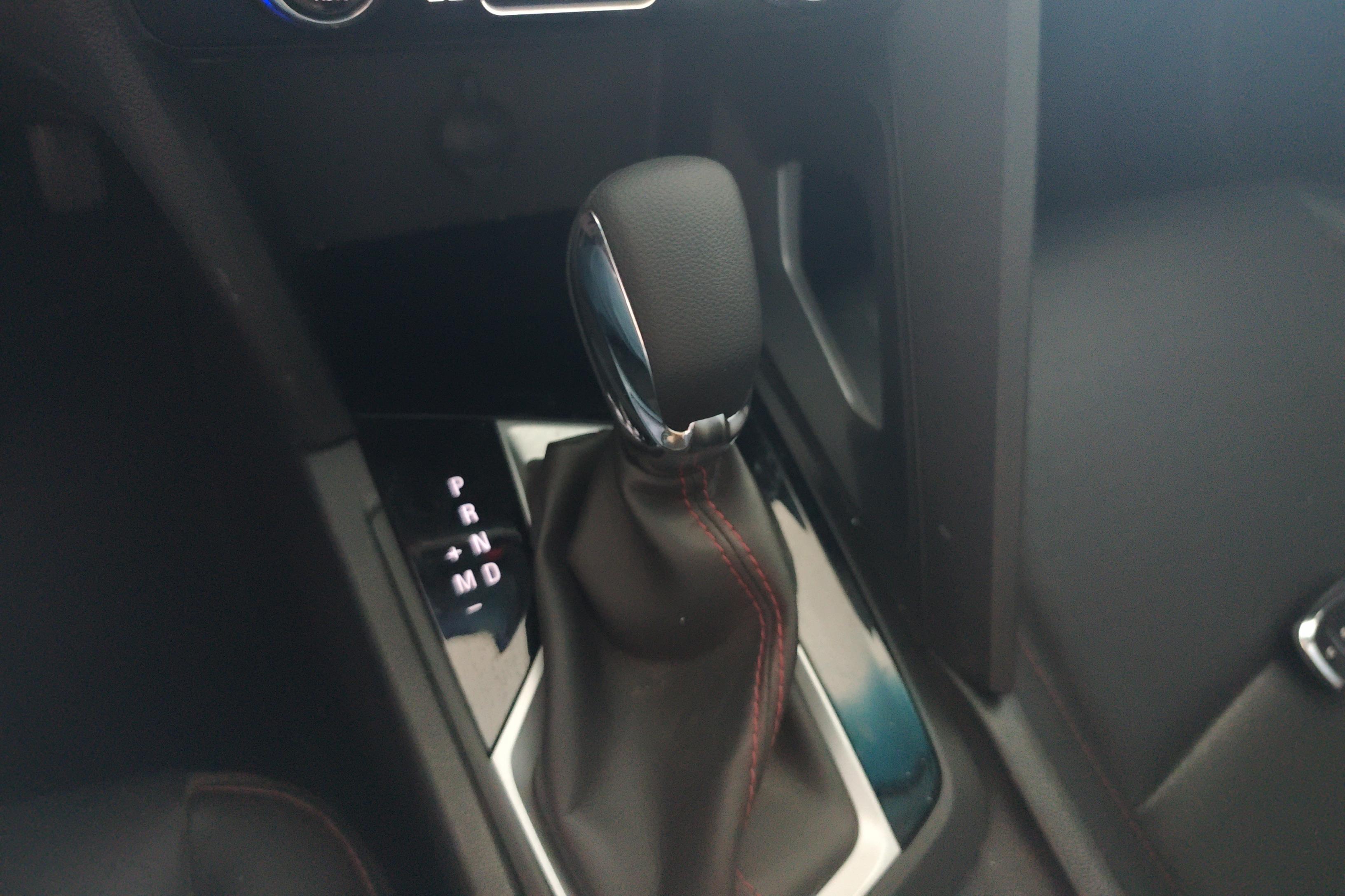 Chevrolet Orlando 2023 #17 Chevrolet Orlando 2023 car image #17