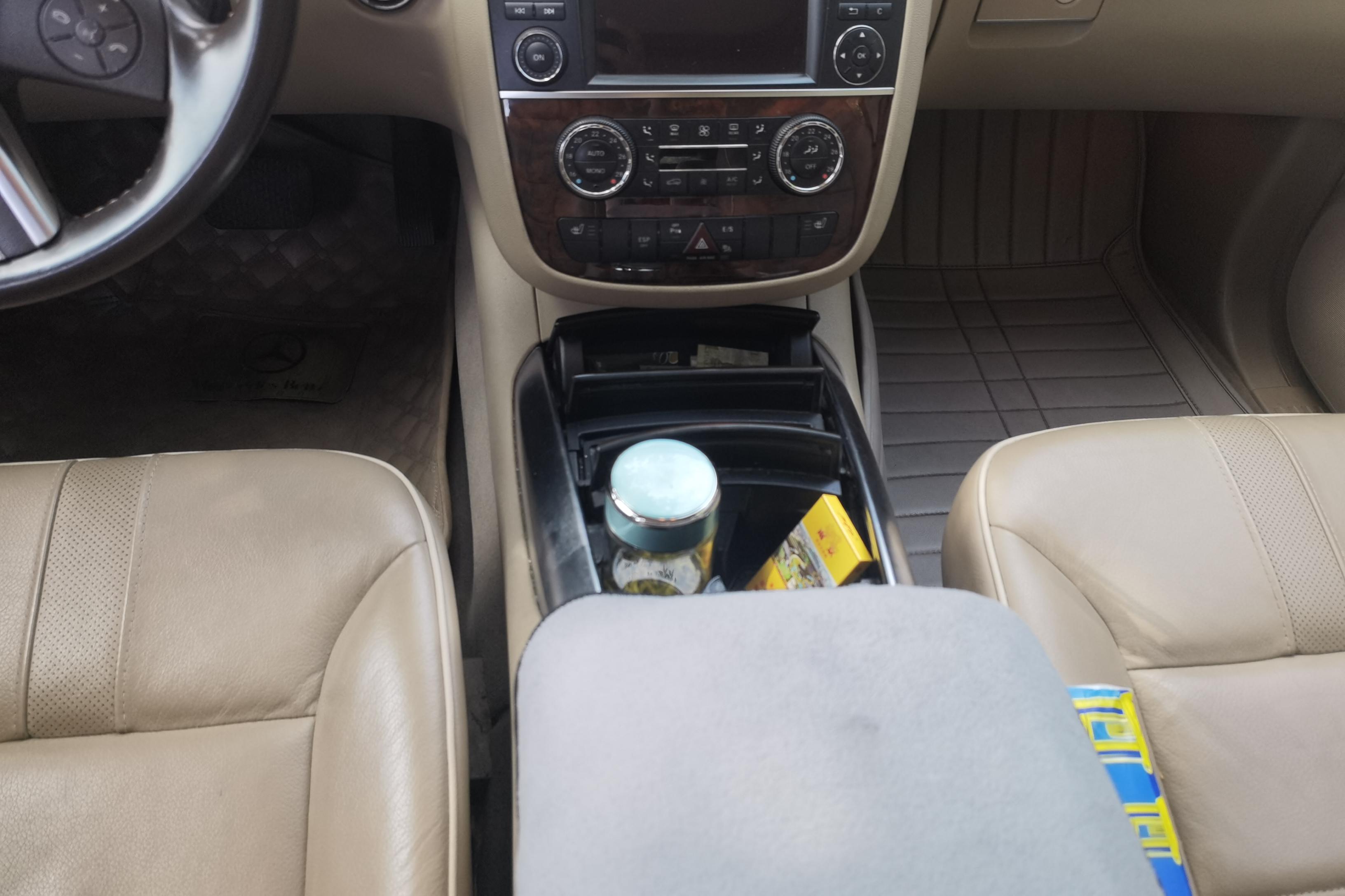 Mercedes-Benz R Class 2011 #17 Mercedes-Benz R Class 2011 car image #17