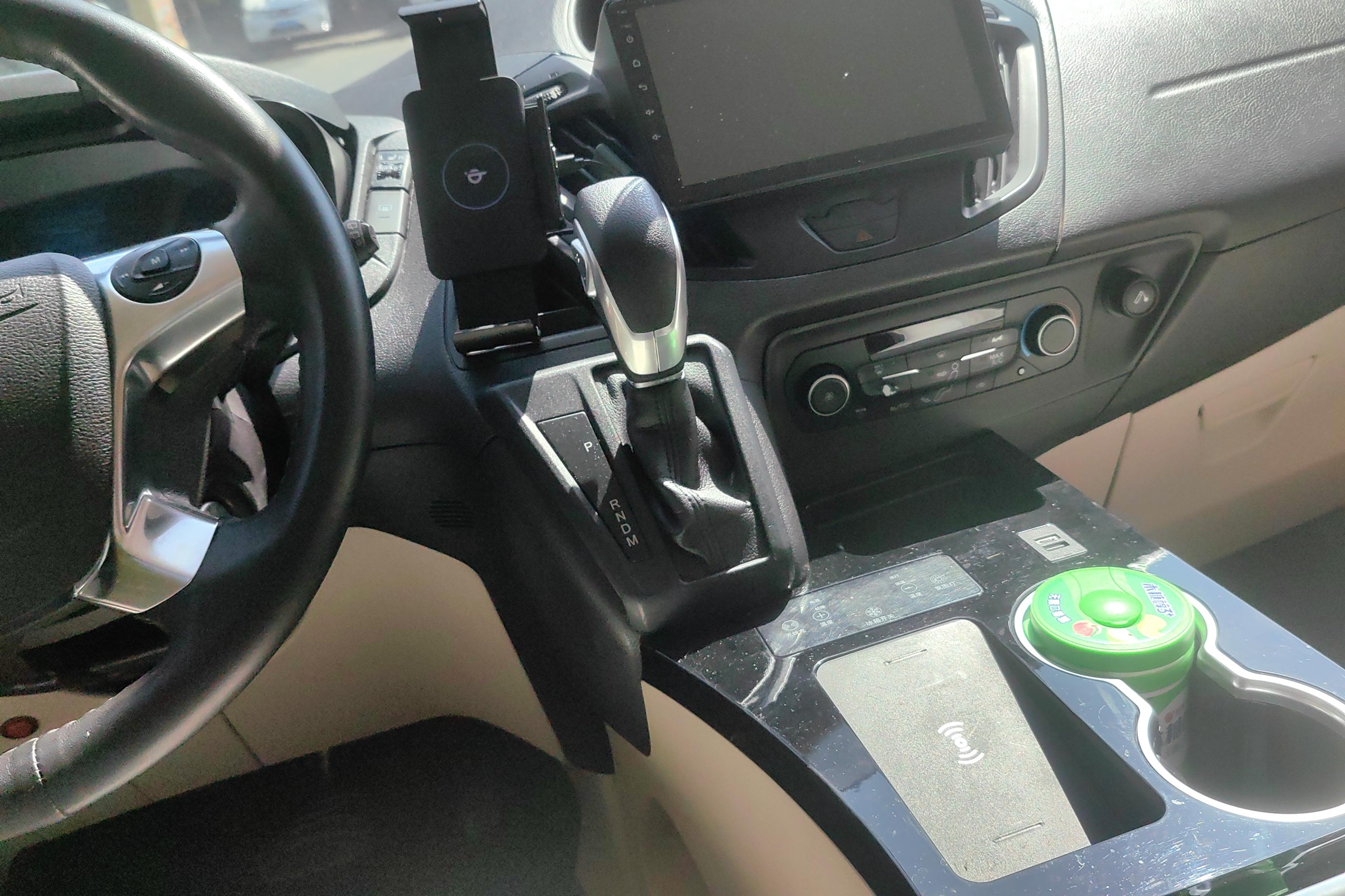 Ford Tourneo 2017 immagine di auto #17