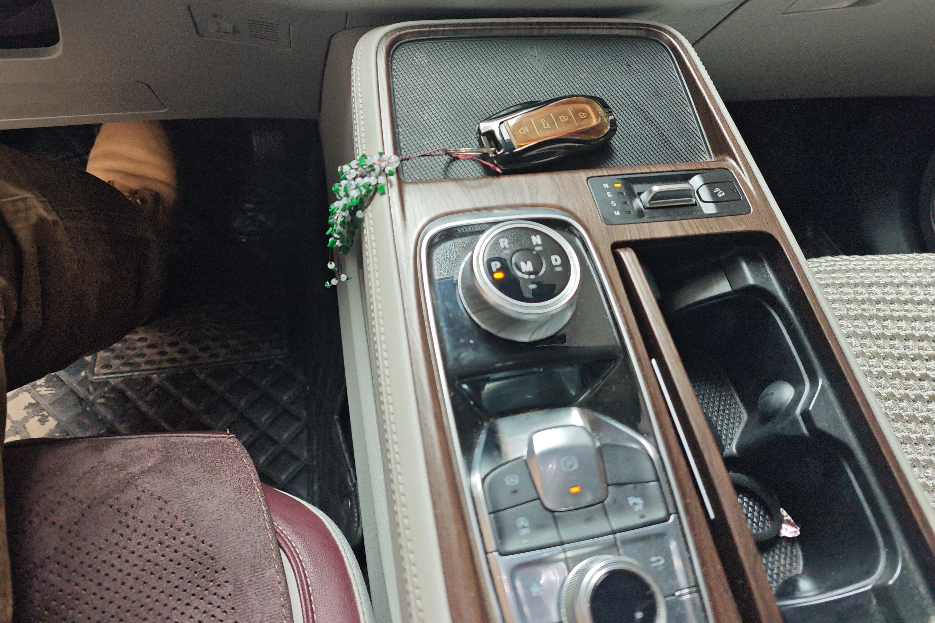 Ford Equator 2021 car image #17