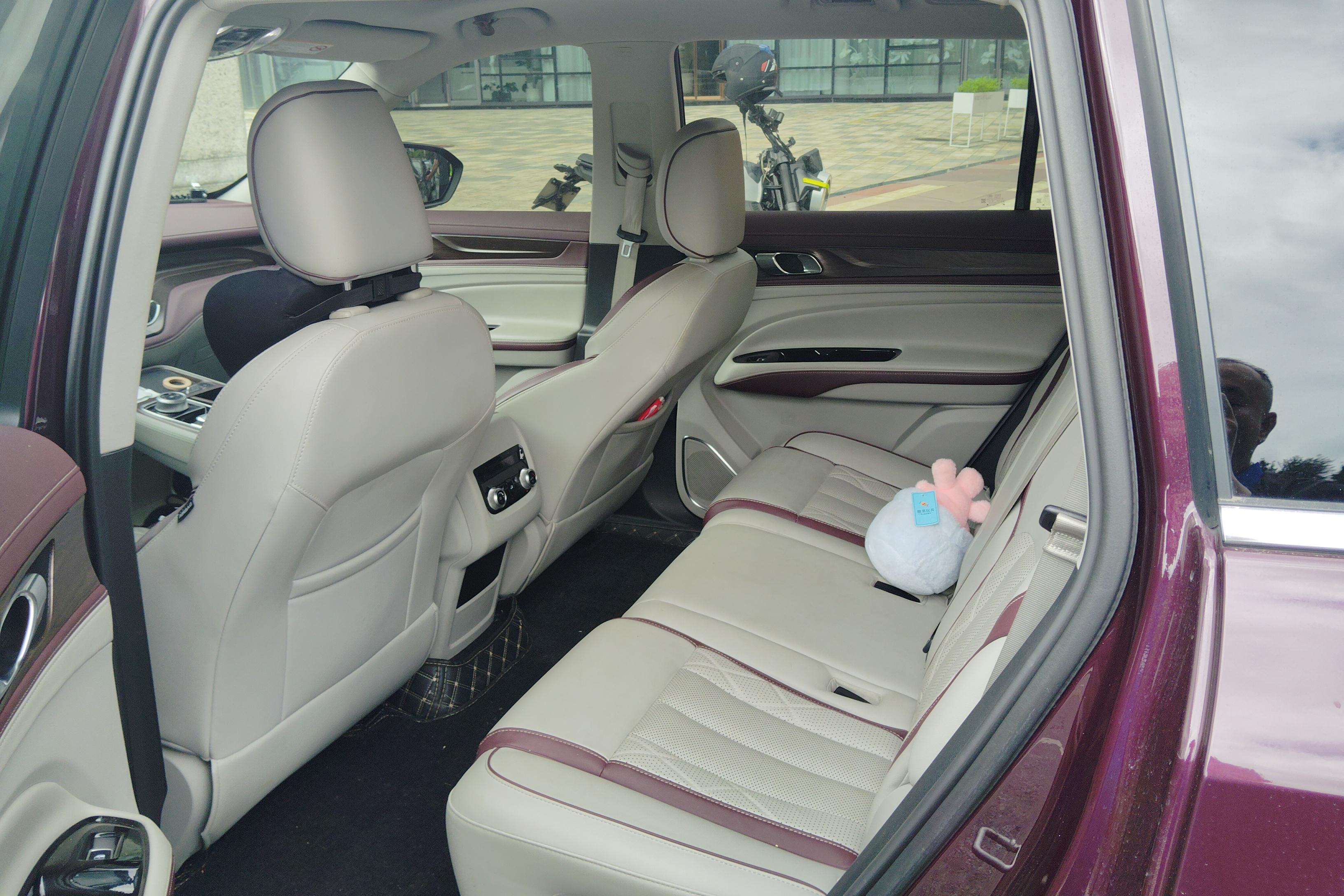 Ford Equator 2021 car image #17