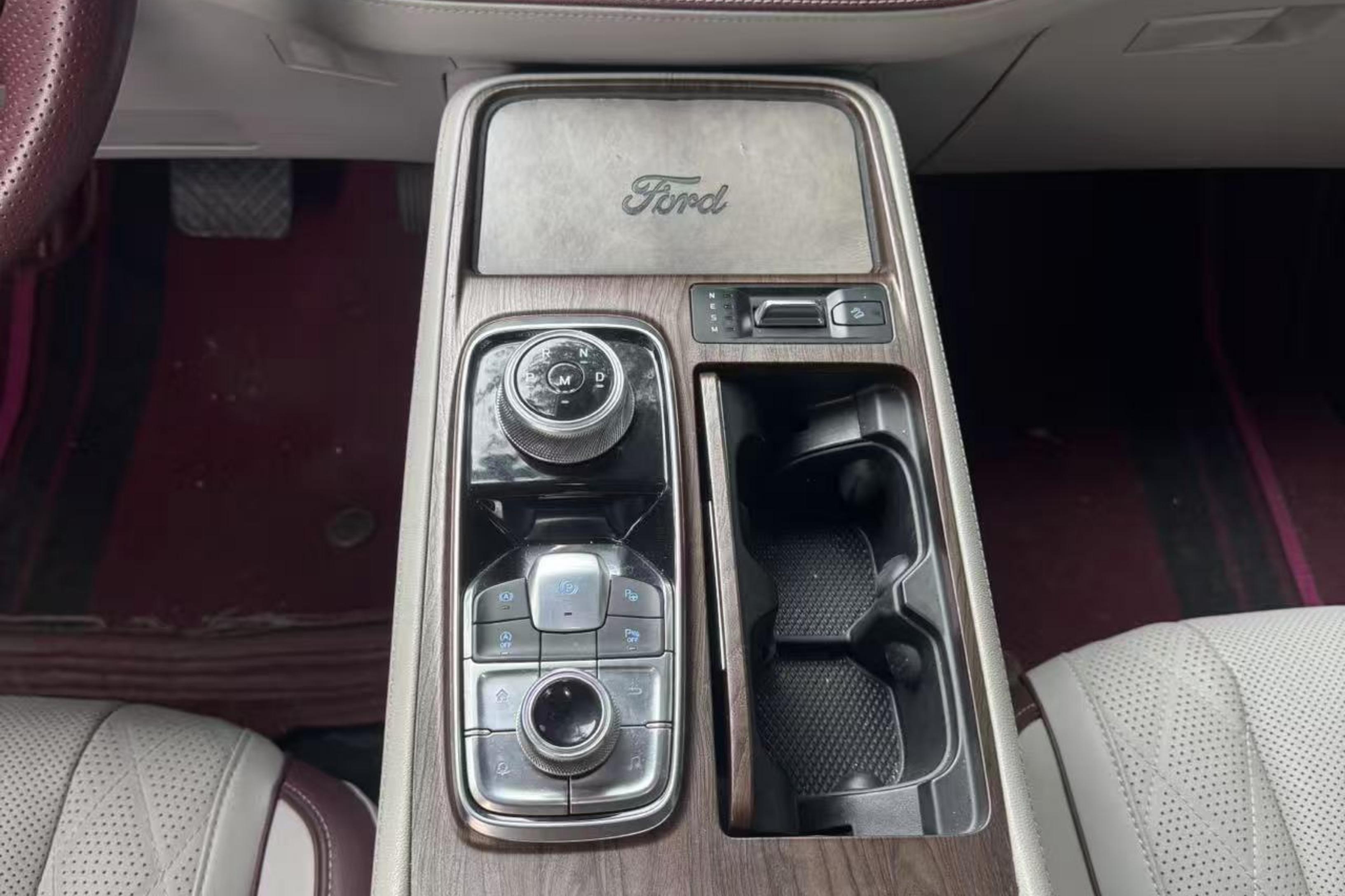 Ford Equator 2022 صورة سيارة #17