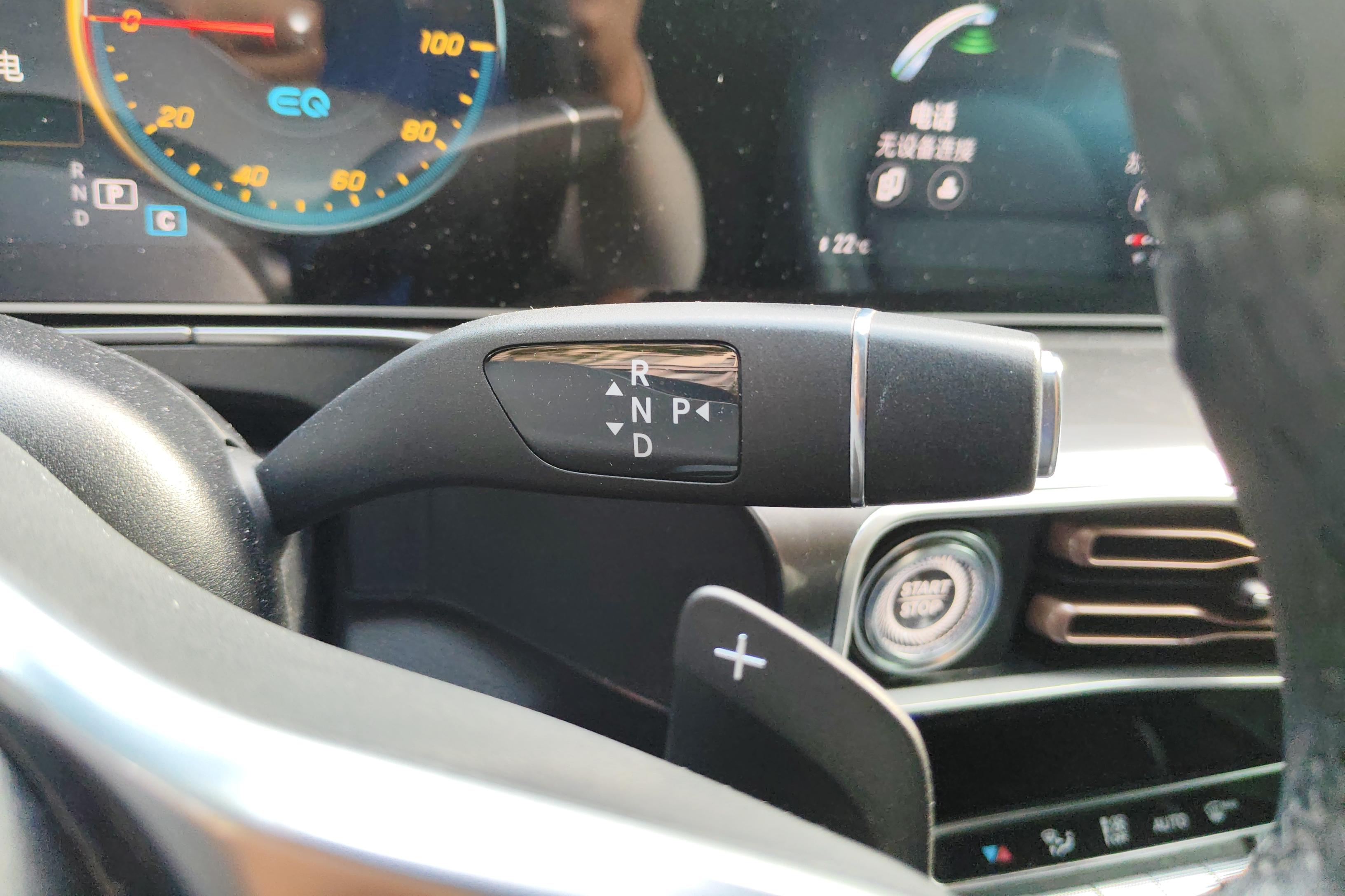 Mercedes-Benz EQC Class 2020 car image #17