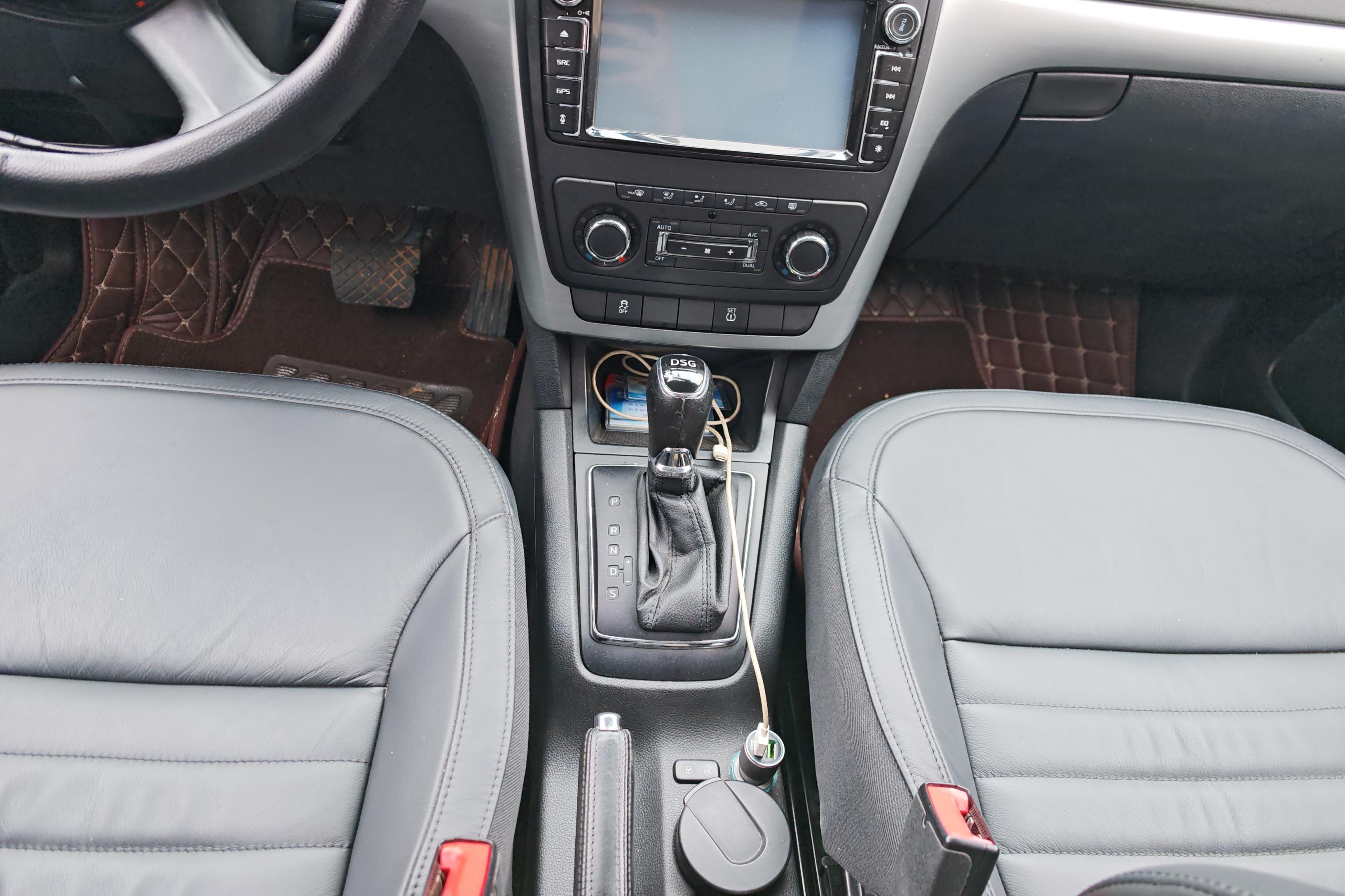 Skoda Yeti 2014 car image #17