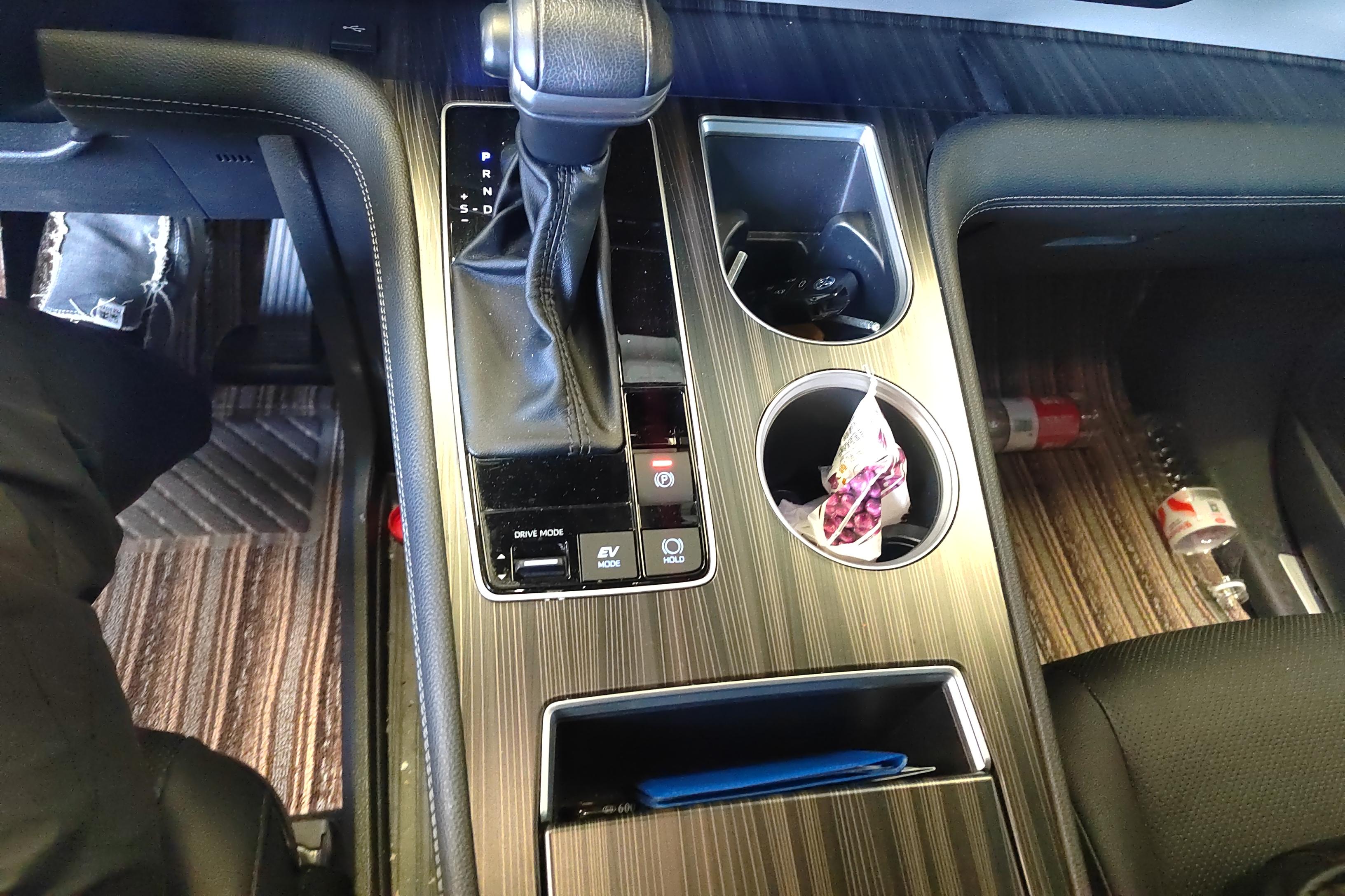 Toyota Granvia 2023 #17 Toyota Granvia 2023 immagine di auto #17