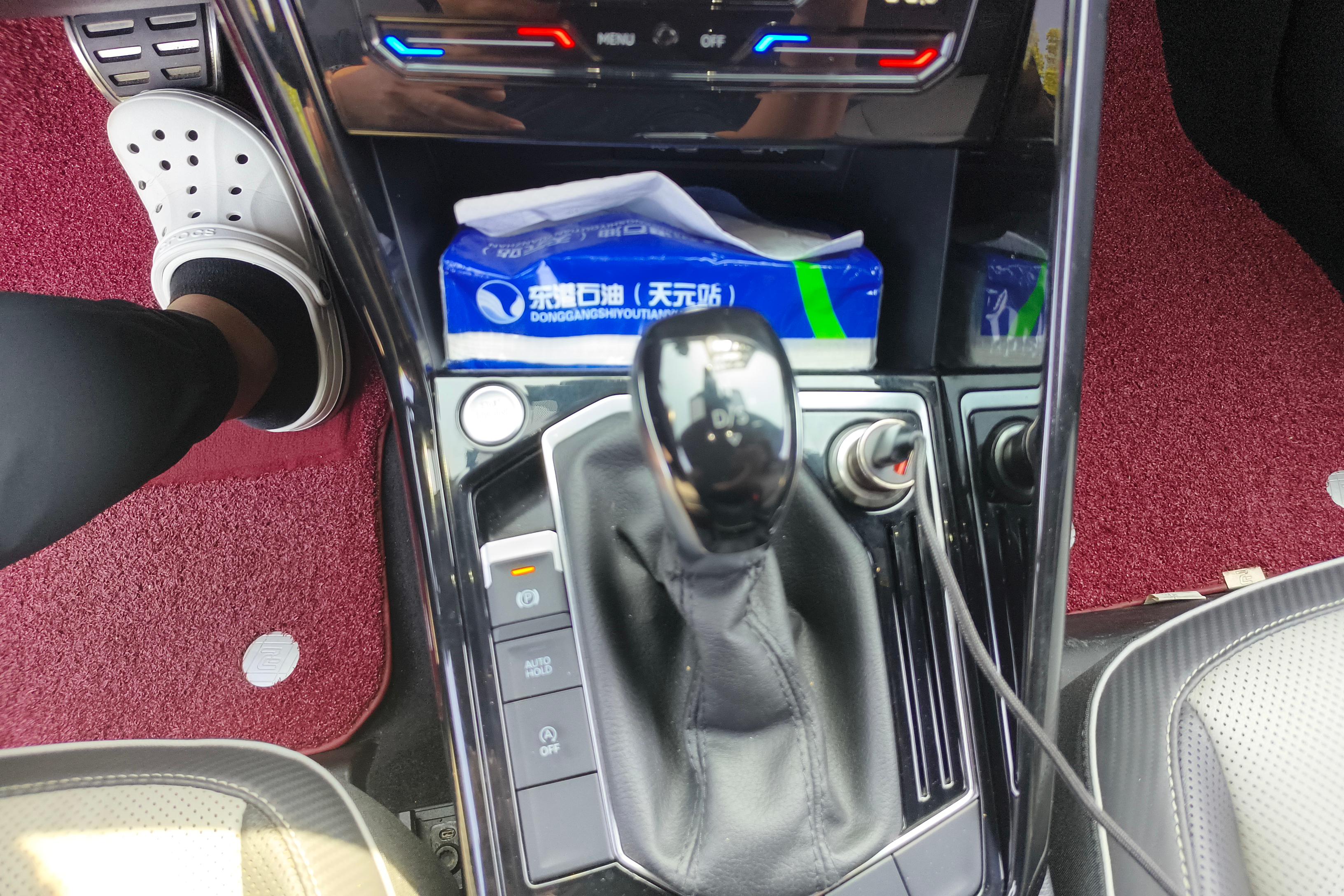 Volkswagen Tayron X 2020 car image #17