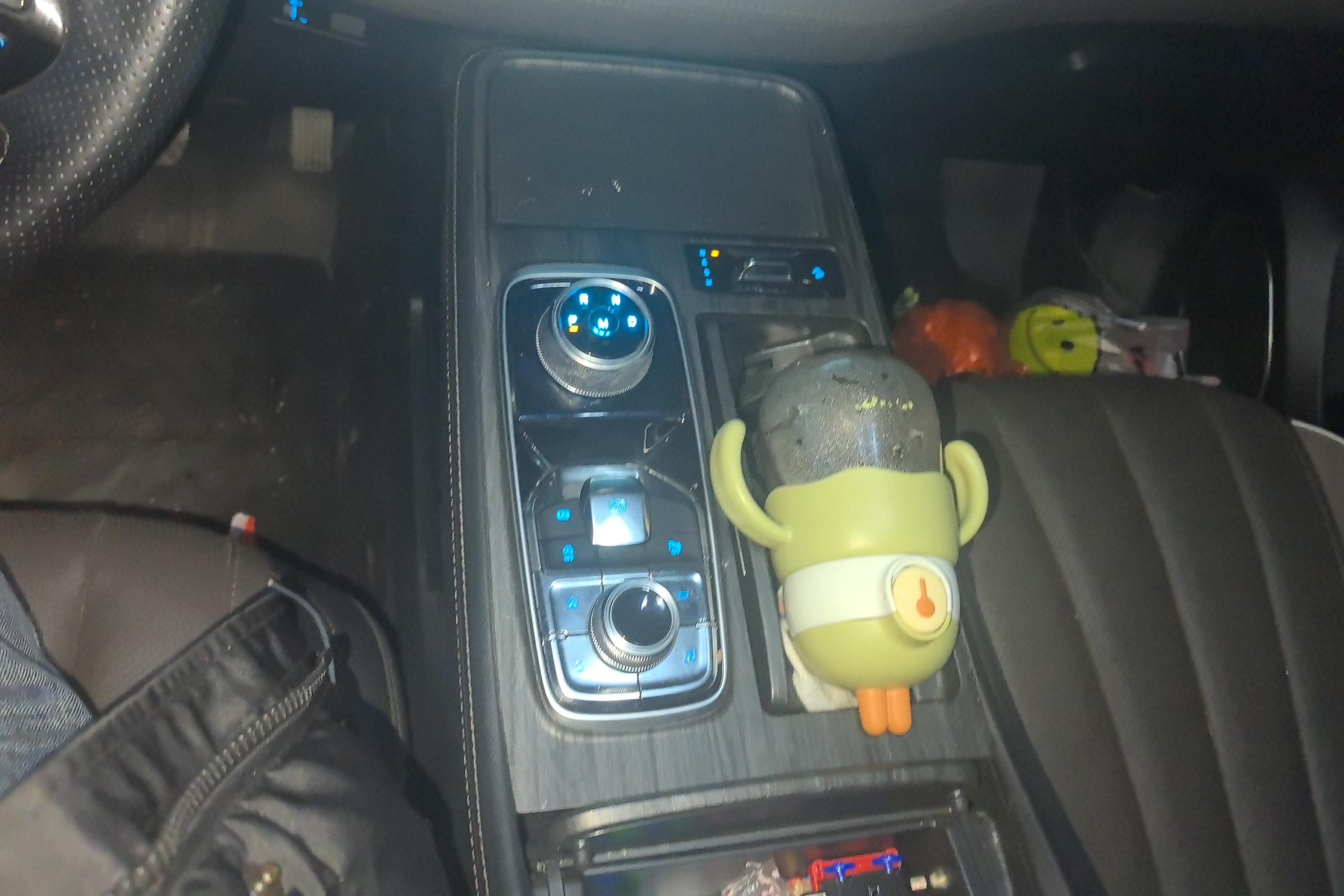 Ford Equator 2023 car image #17