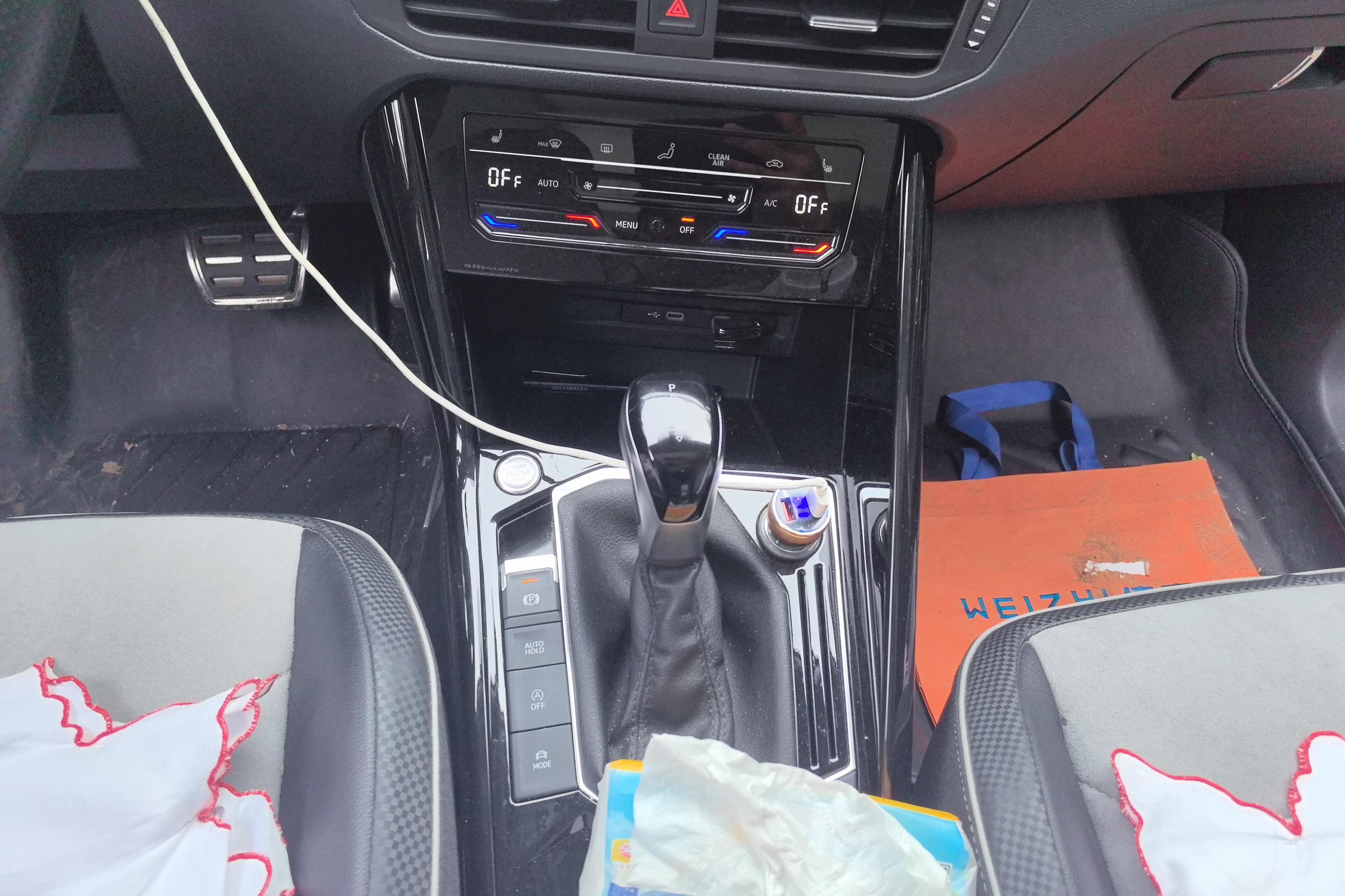 Volkswagen Tayron X 2022 #17 Volkswagen Tayron X 2022 car image #17