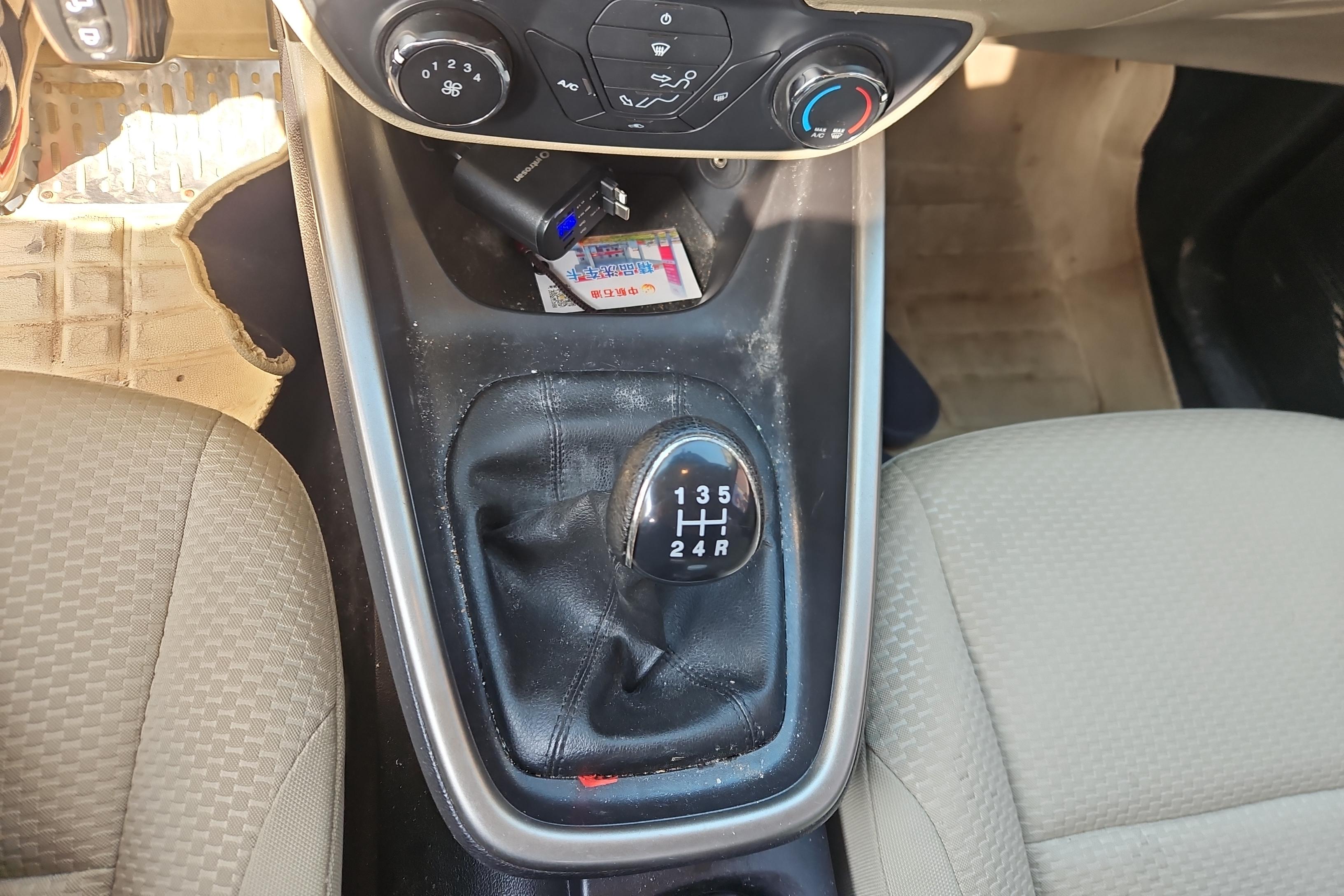 Ford Escort 2018 car image #17