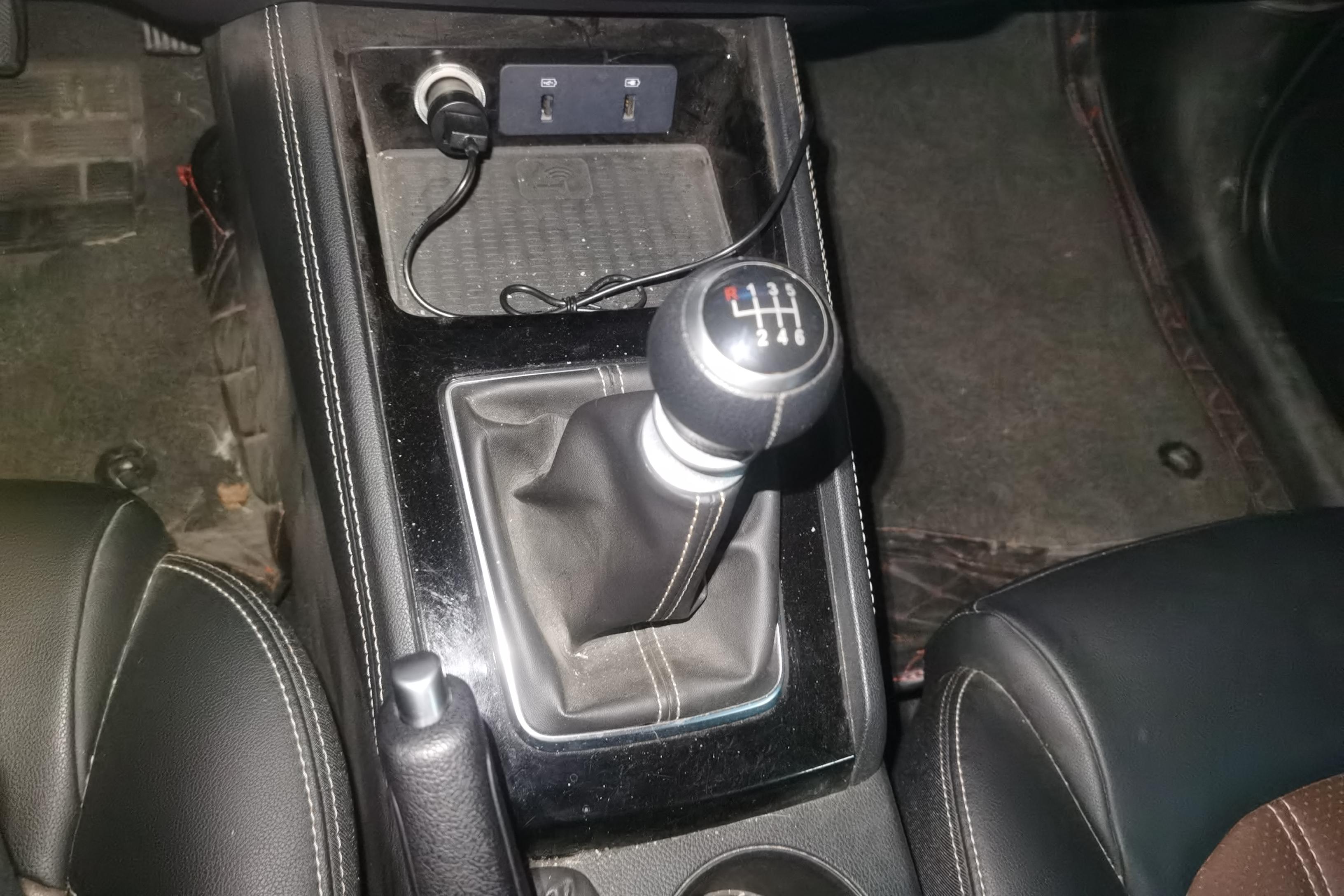 BYD Song 2018 car image #17