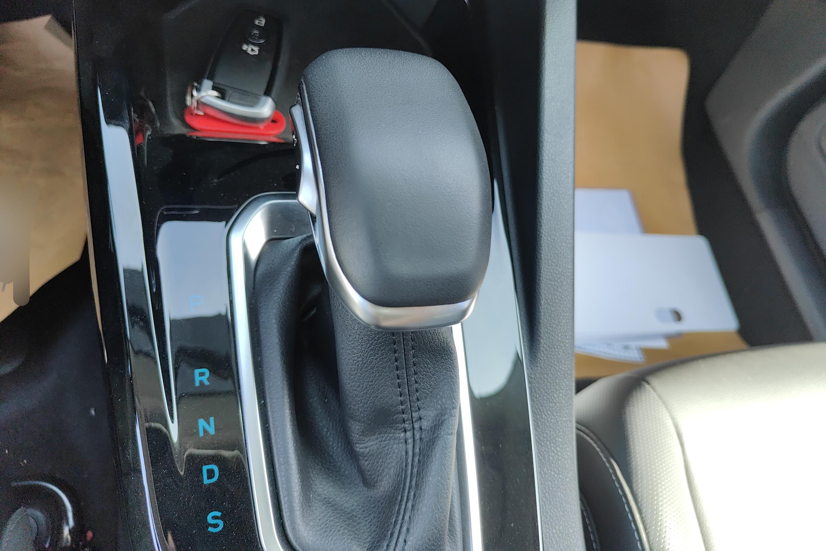 Ford Escort 2022 car image #17