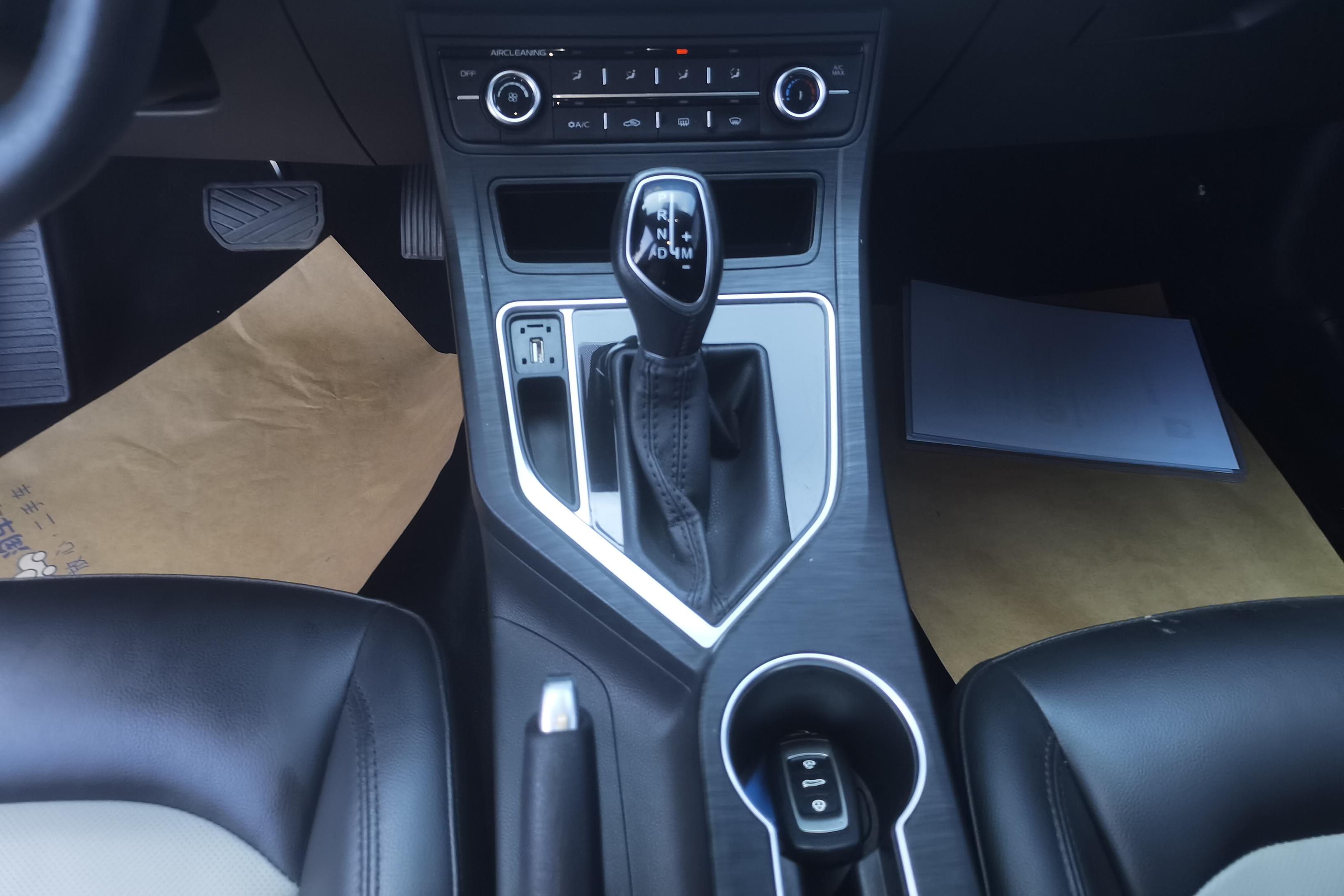 GEELY Vision 2021 car image #17