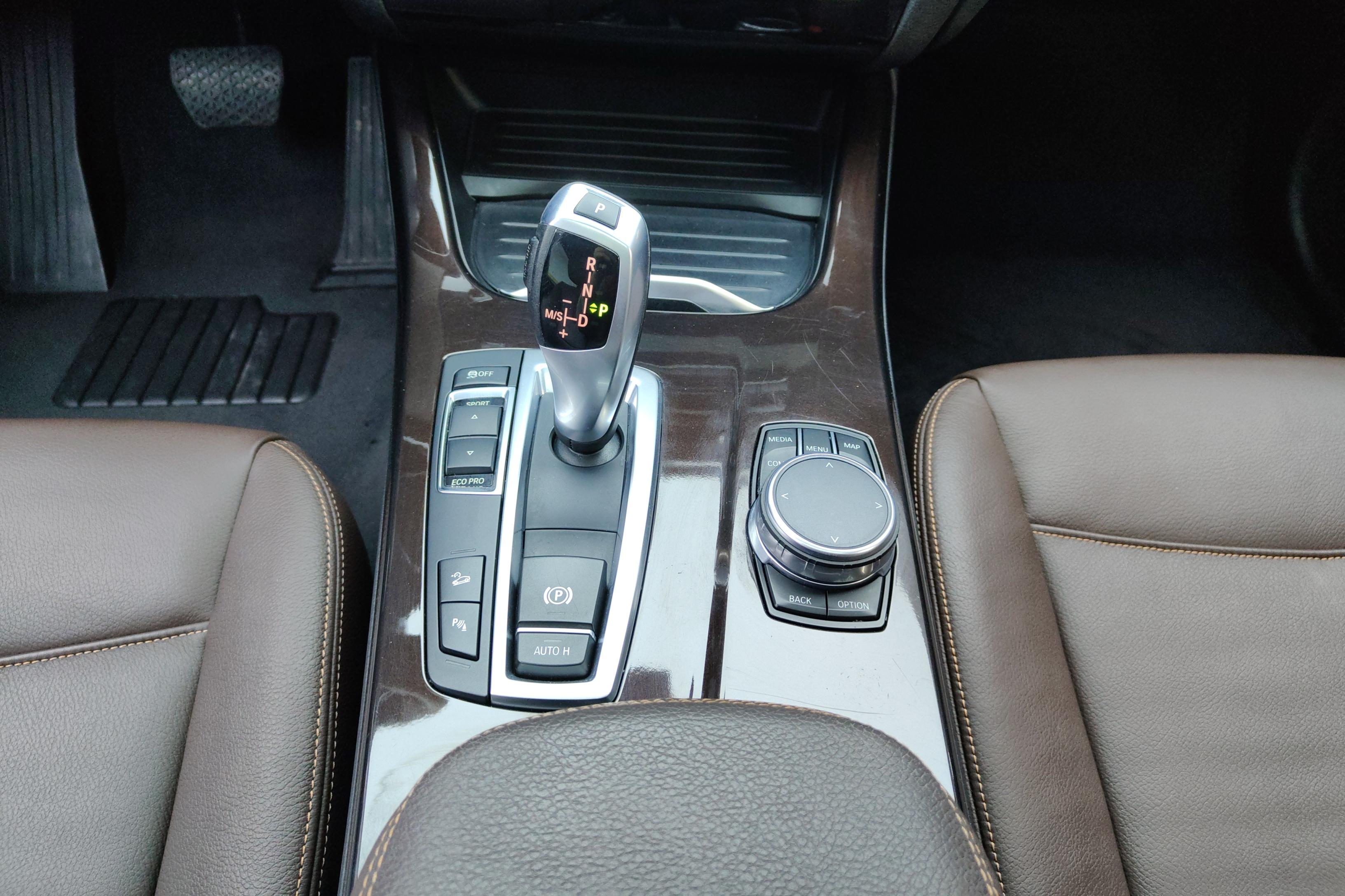 BMW X4 M40i 2018 #17 BMW X4 M40i 2018 car image #17