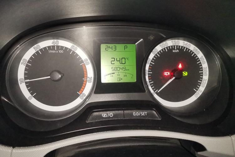 Skoda Fabia 2017 #17 Skoda Fabia 2017 car image #17