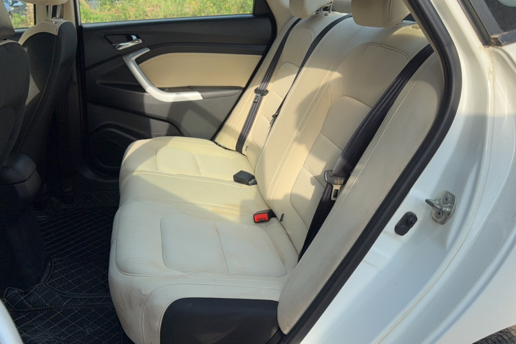 Changan Alsvin V7 2018 #17 Changan Alsvin V7 2018 car image #17