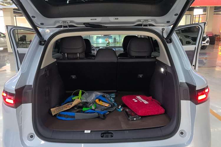 零跑汽车 零跑B10 2025 汽车图片 #17