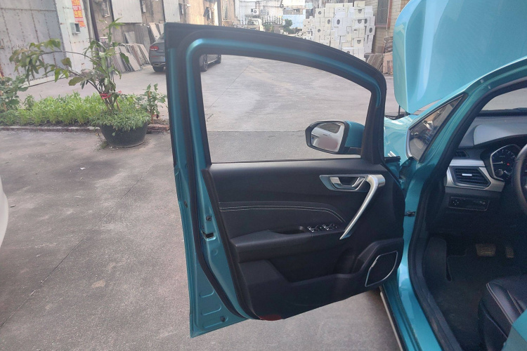 Vision X3 2019 car image #17
