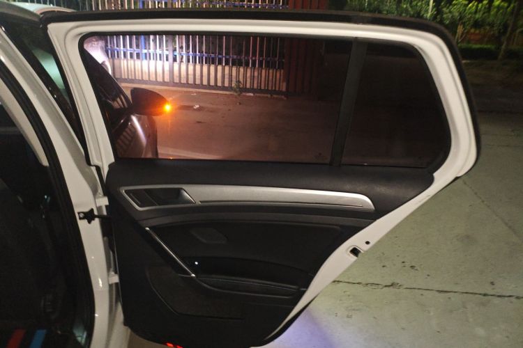 Volkswagen Golf Pure Electric 2021 #17 Volkswagen Golf Pure Electric 2021 image de voiture #17