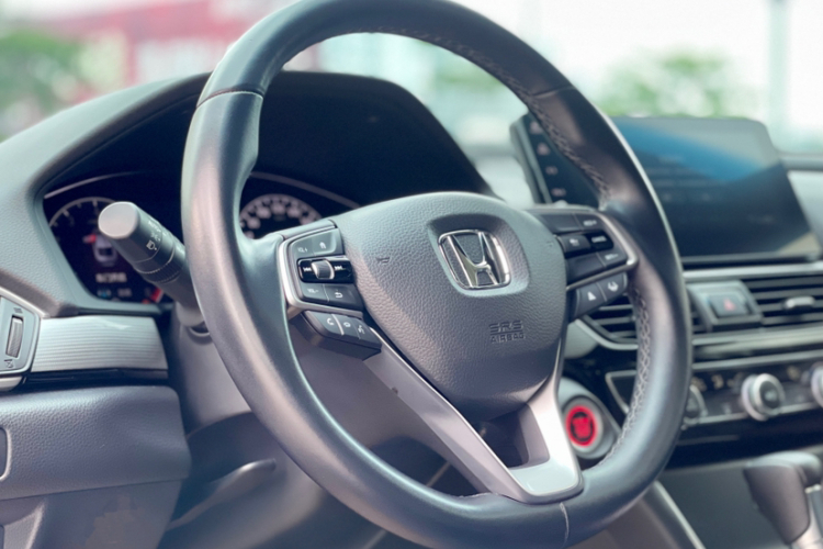 Honda Inspire 2022 car image #17