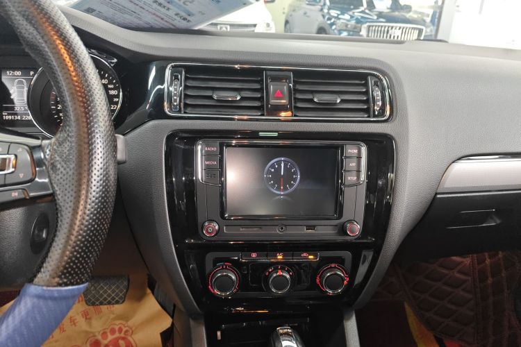 Volkswagen Sagitar 2019 immagine di auto #17