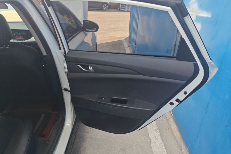 Changan Eado EV 2022 #17 Changan Eado EV 2022 car image #17