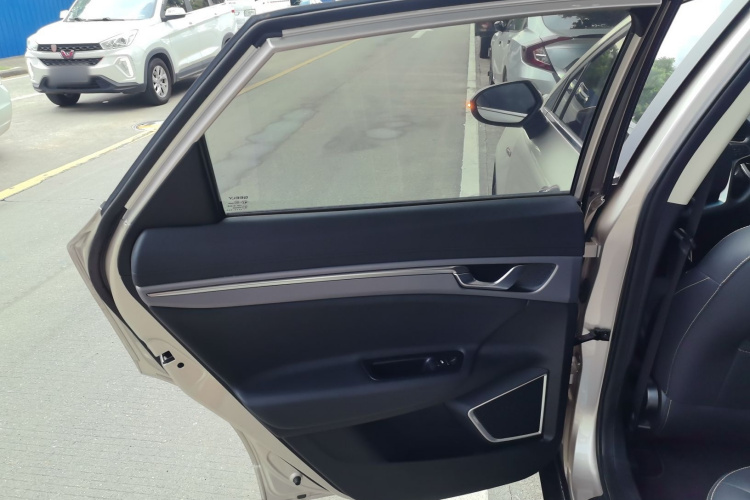 GEELY Emgrand GS 2019 #17 GEELY Emgrand GS 2019 car image #17