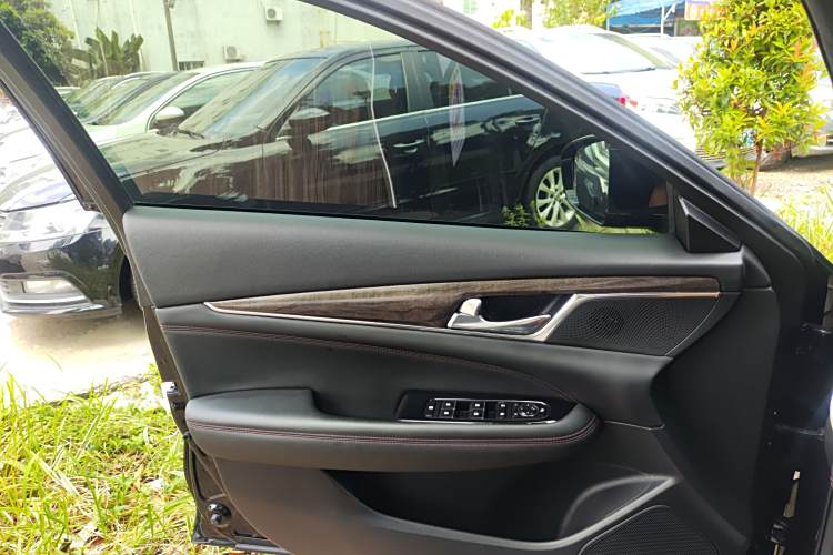 GAC Trumpchi GA8 2021 car image #17