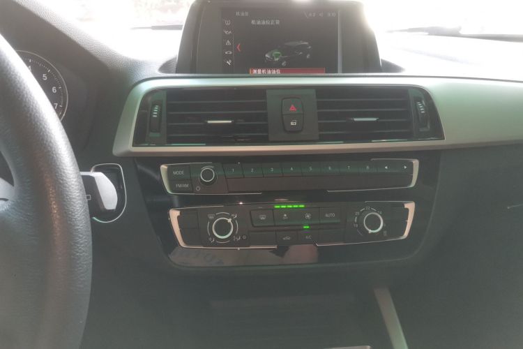 BMW 1 Series (Imported) 2019 #17 BMW 1 Series (Imported) 2019 car image #17