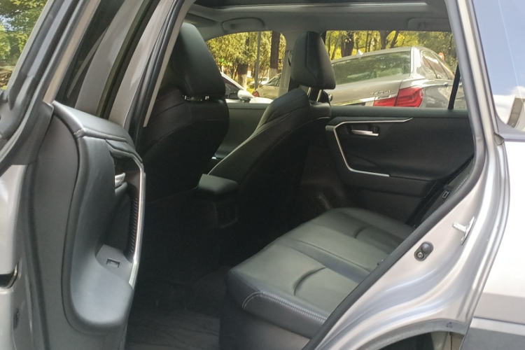 Toyota Wildlander 2023 imagem de carro #17