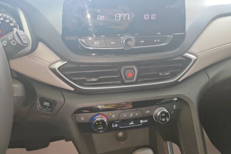 Chevrolet Orlando 2019 #17 Chevrolet Orlando 2019 car image #17