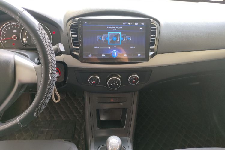 Roewe 350 2017 صورة سيارة #17