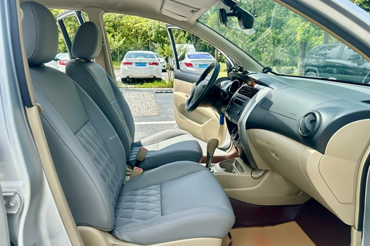 日产 骊威 2018 汽车图片 #17