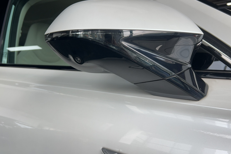 Roewe D5X DMH 2025 imagem de carro #17