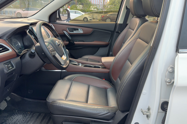 SWM X7 2018 imagen de coche #17