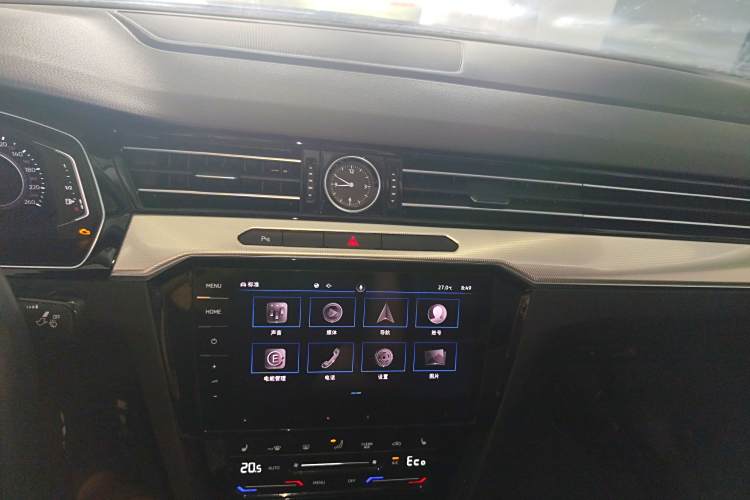 Volkswagen Magotan GTE 2022 car image #17