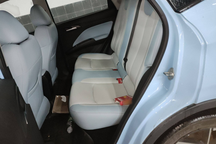 哪吒汽车 哪吒AYA 2023 汽车图片 #17