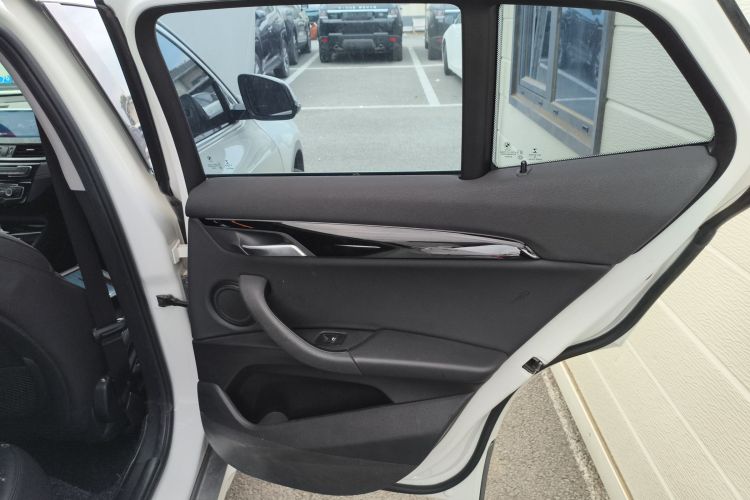 BMW X2 (Imported) 2019 #17 BMW X2 (Imported) 2019 car image #17