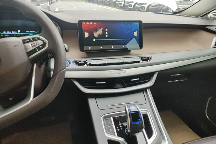 睿蓝汽车 枫叶80v 2024 汽车图片 #17